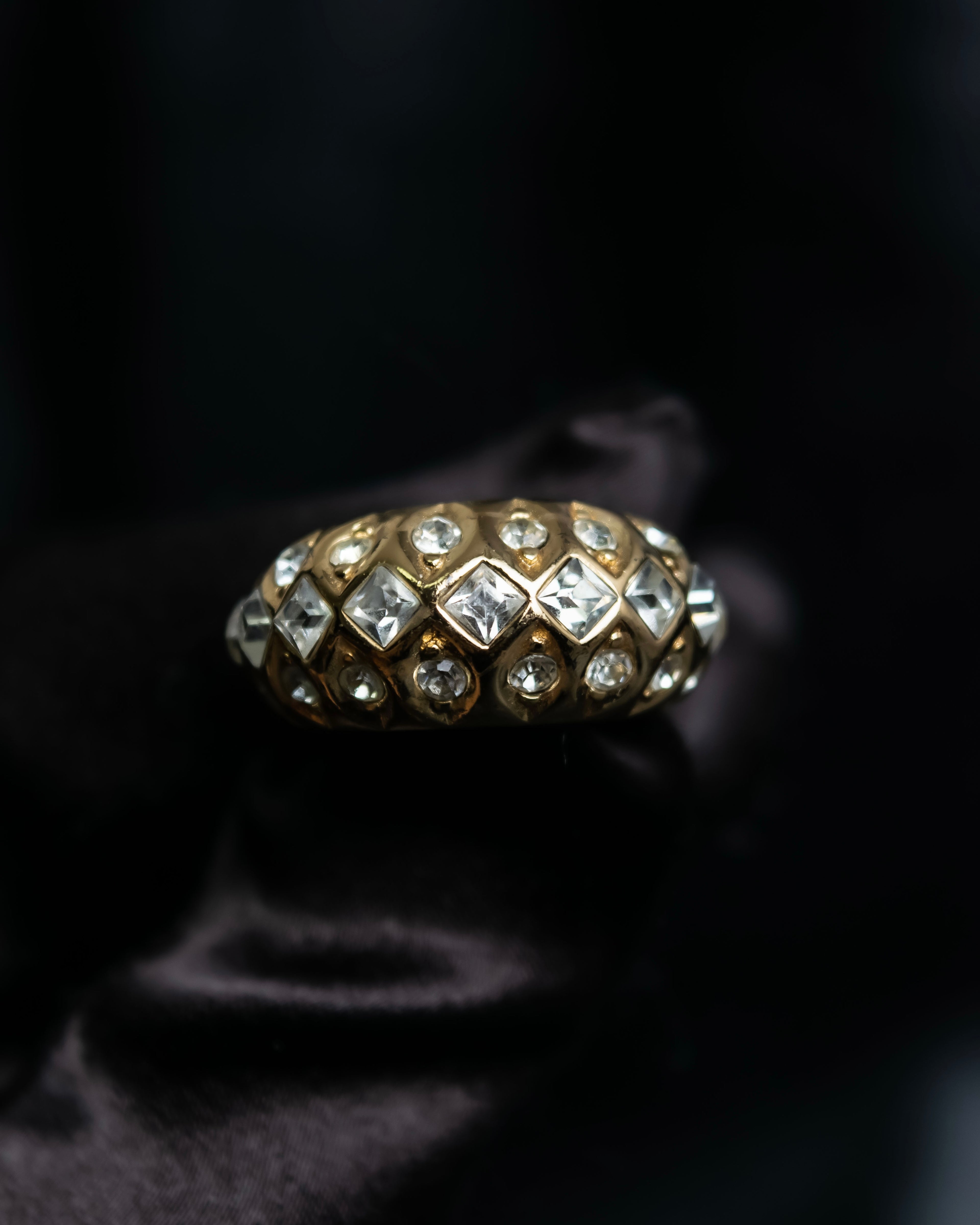 “Dior” mesh designed gold ring with crystal