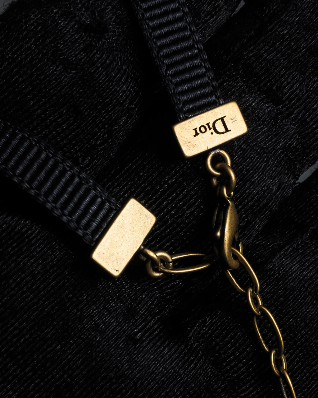 "Christian Dior" J’ADIOR motif design choker