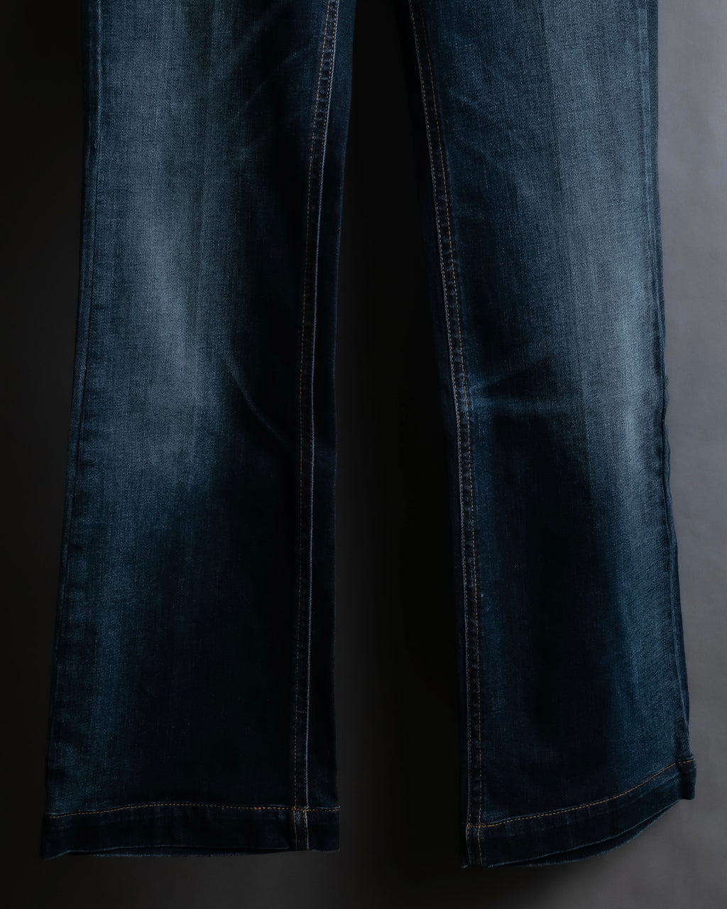 Pantalones de mezclilla con lavado de libélula de GUCCI