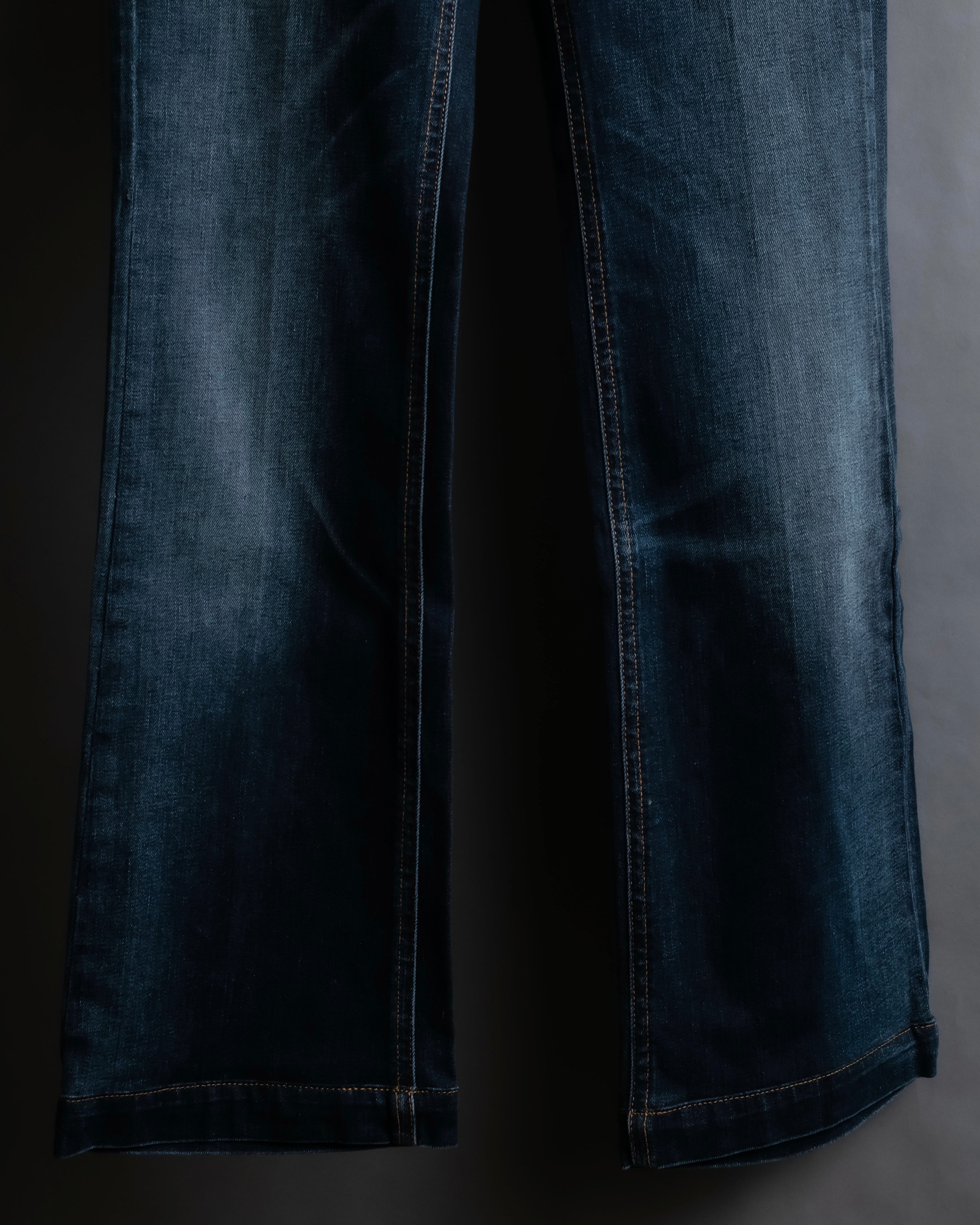 Pantalones de mezclilla con lavado de libélula de GUCCI