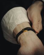 -SPECIAL- "Gucci" 90's Vintage 3000M quartz dress watch with roman dial