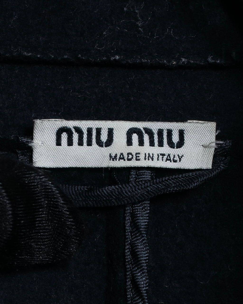 "MIU MIU" Crest brooch design belted trench coat