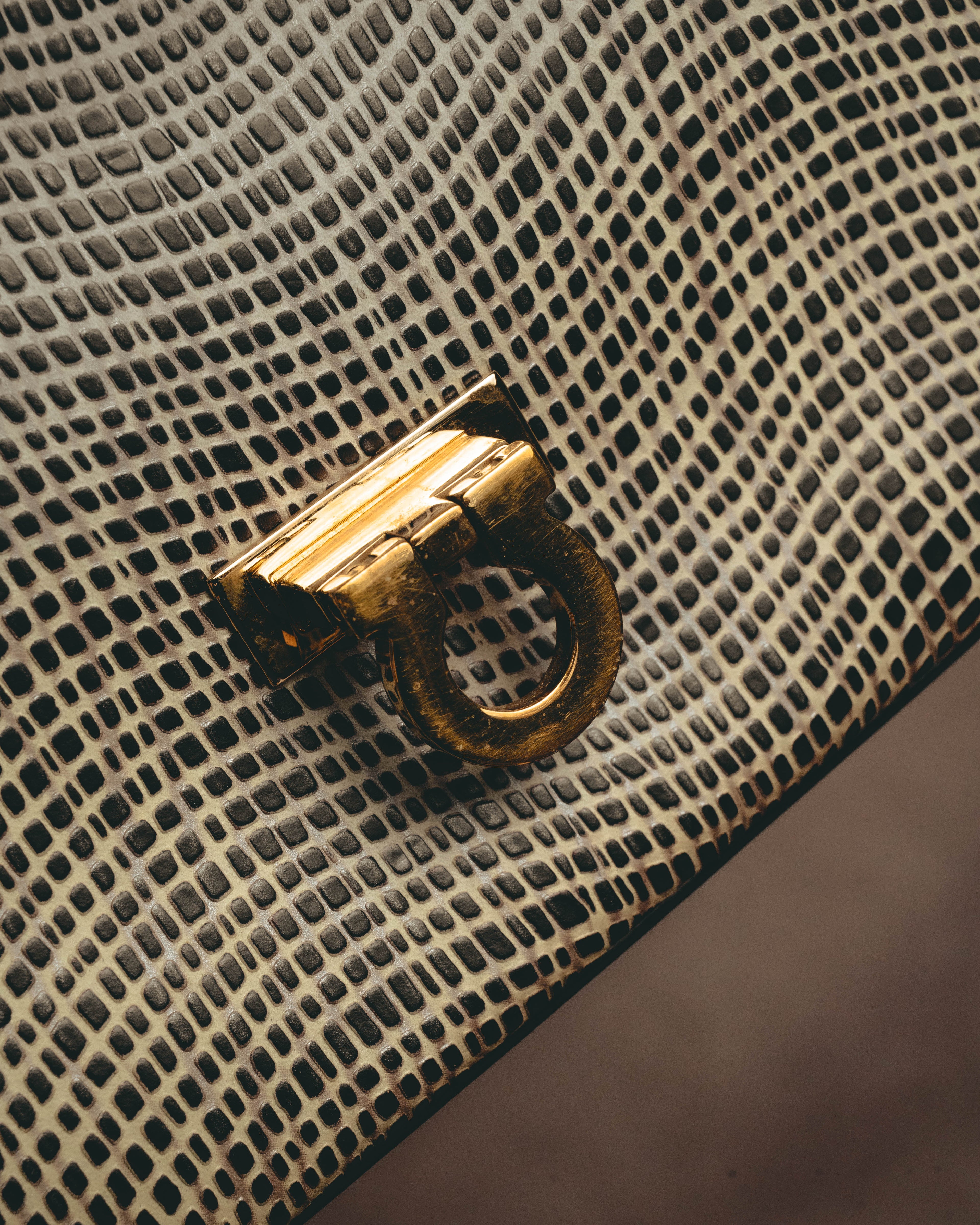 "Salvatore Ferragamo" Crocodile embossed Gancini shoulder bag