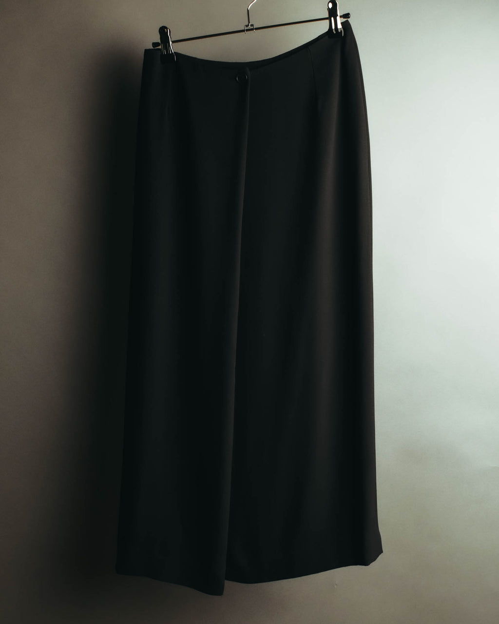 “HERMÈS” 90’s-00’s Minimal black silk wrap skirt