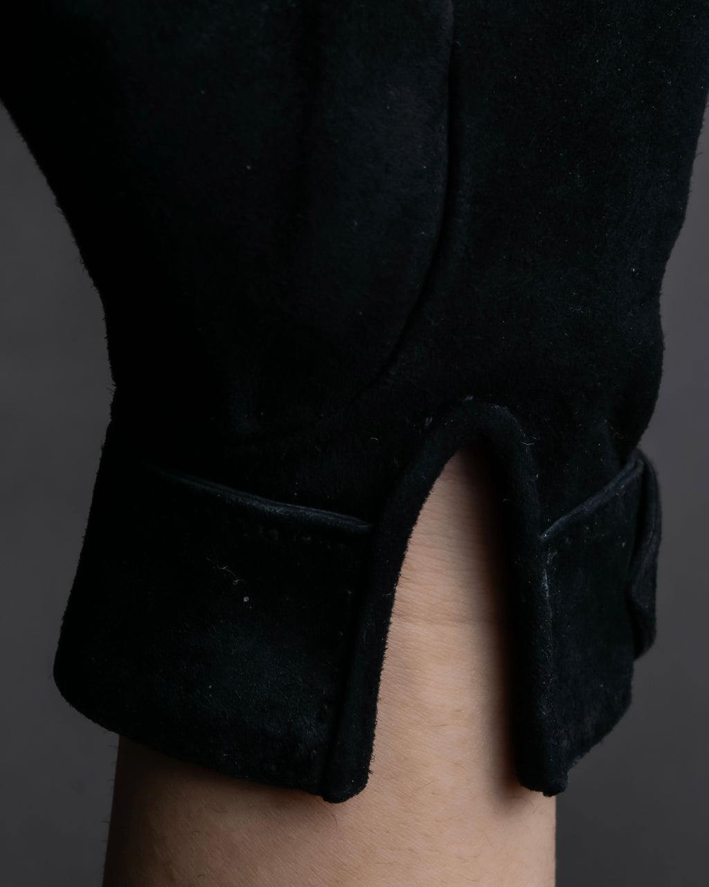 "HERMES" Silver buckle design suede leather gloves