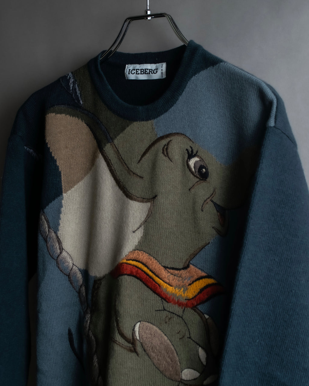 "ICEBERG" Dumbo embroidery design graphic knit pullover