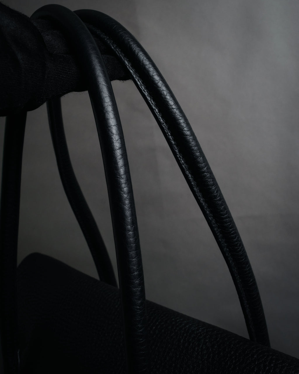 “TIFFANY & CO.” 2010’s Grained leather chain shoulder bag