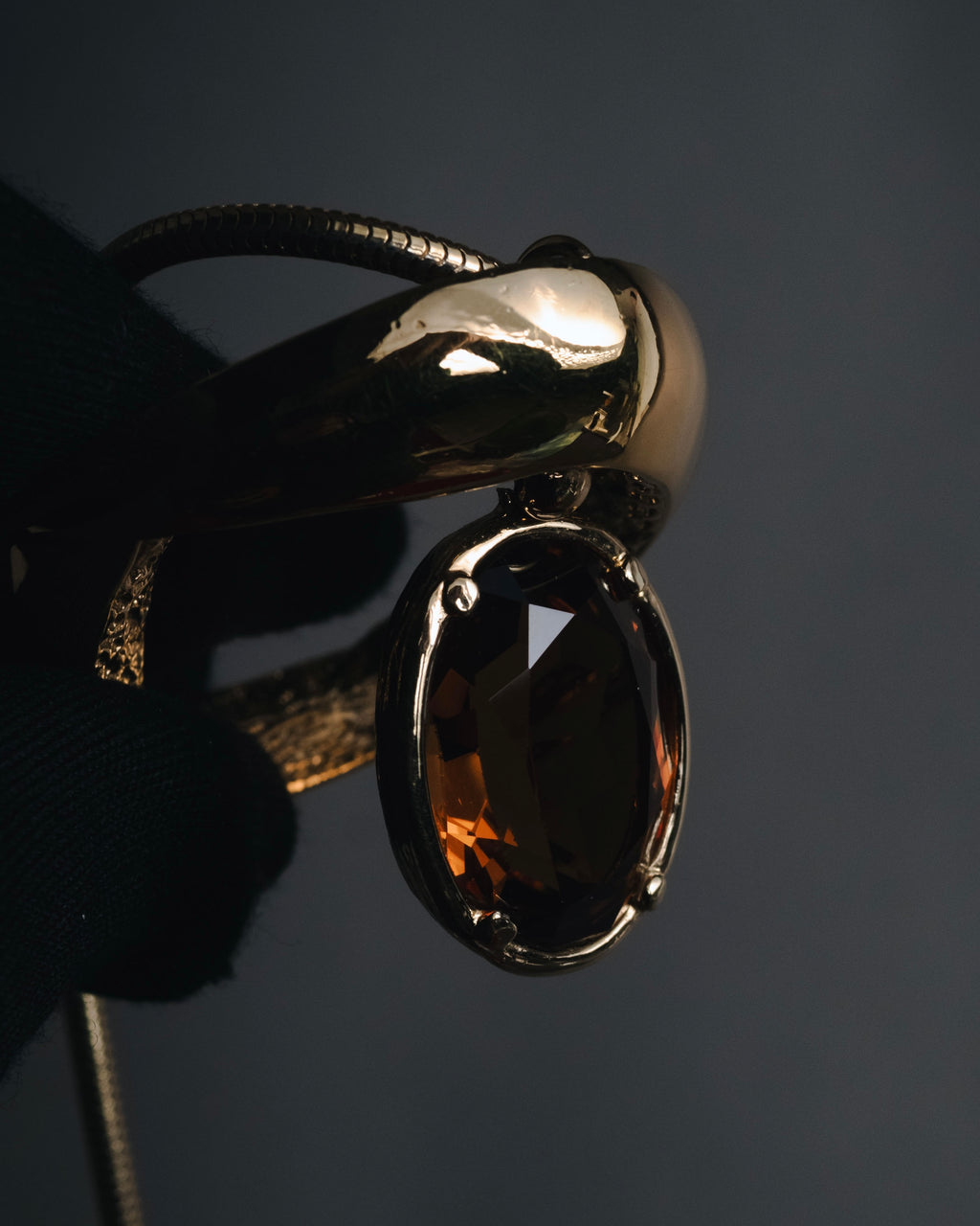 "Vintage" 80’s Sculptural oval stone pendant necklace