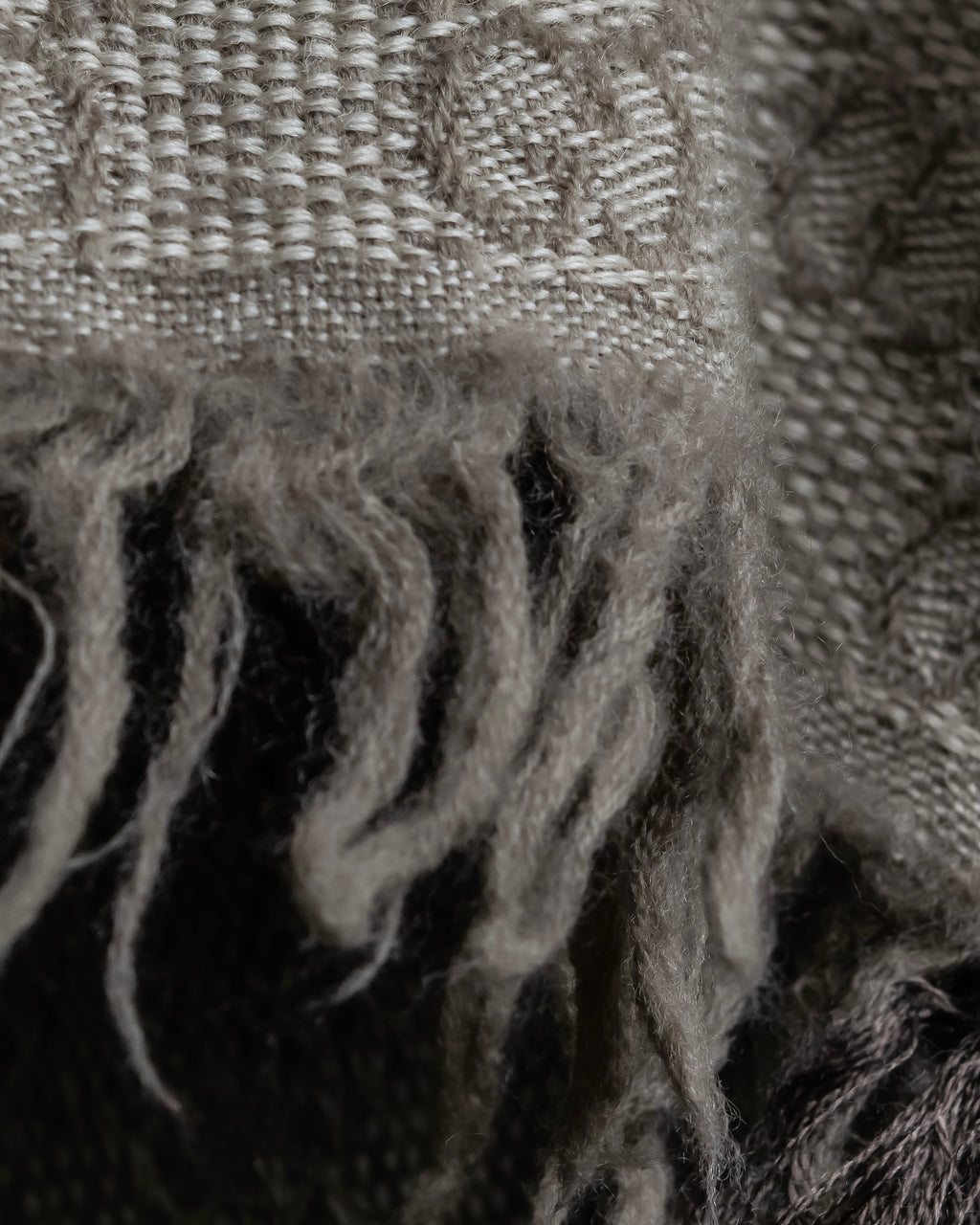 "GUCCI" GG monogram logo pattern fringe design stole