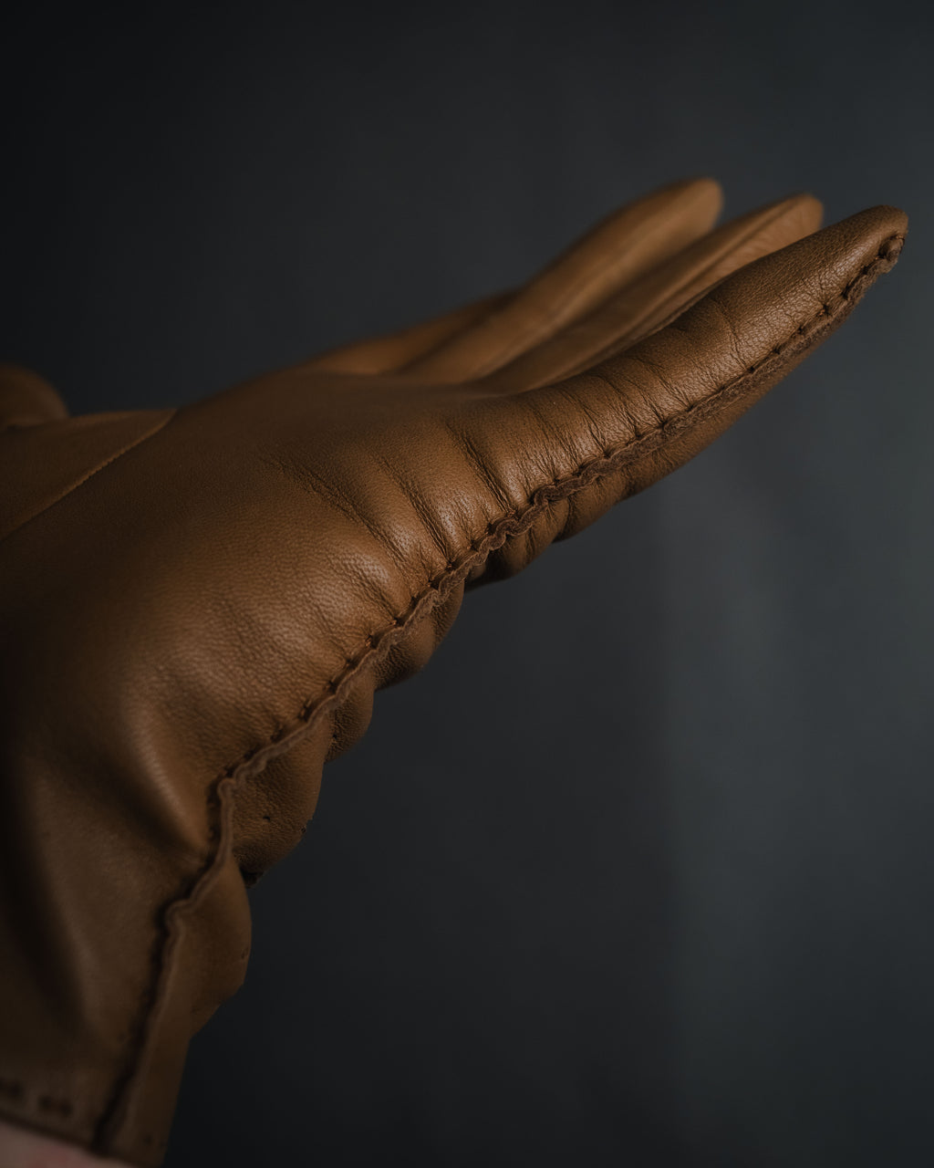 –SPECIAL– "HERMES"
Star perforated leather dress gloves