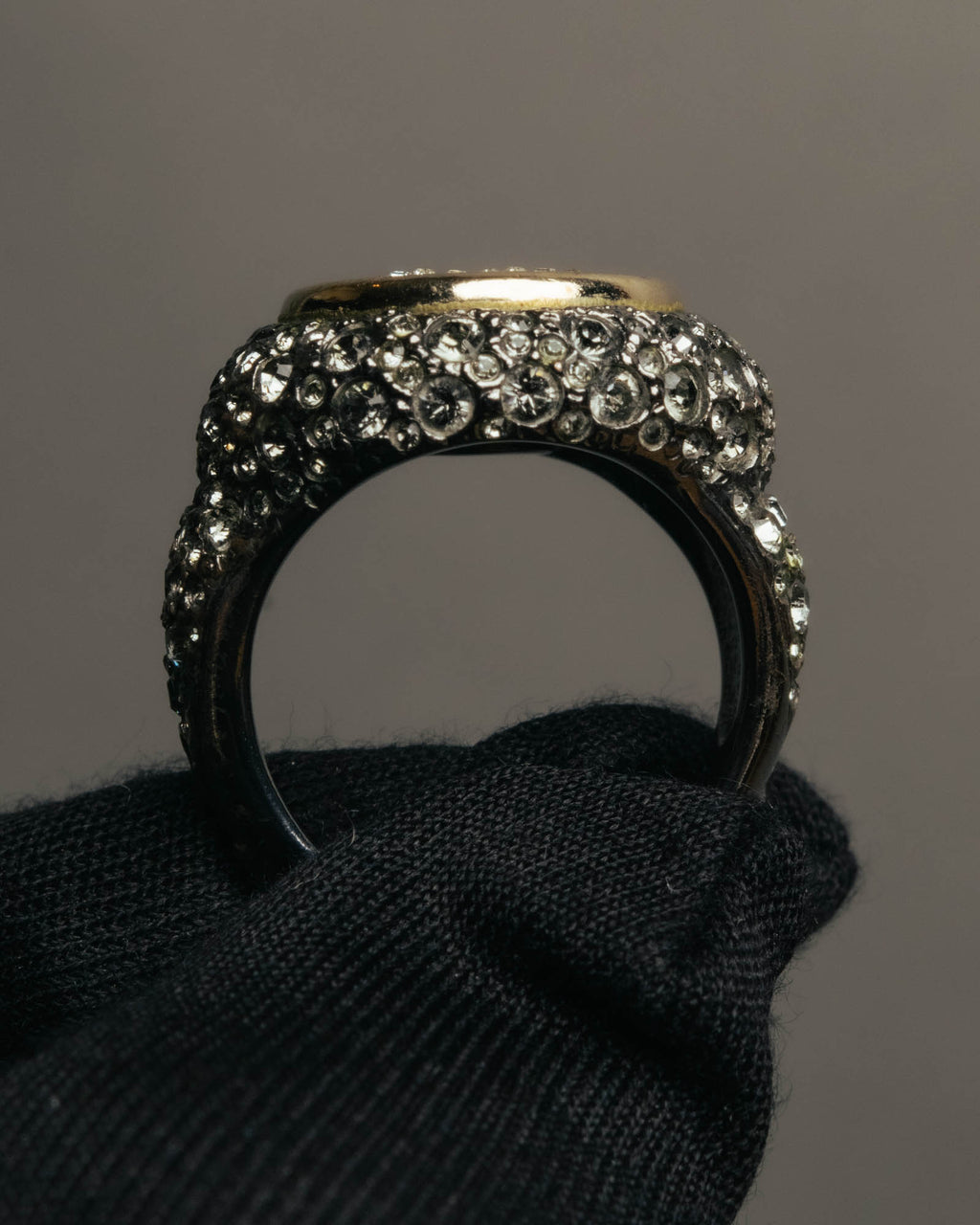 –SPECIAL– "CHANEL" 2021SS  Sparkling rhinestone cc ring