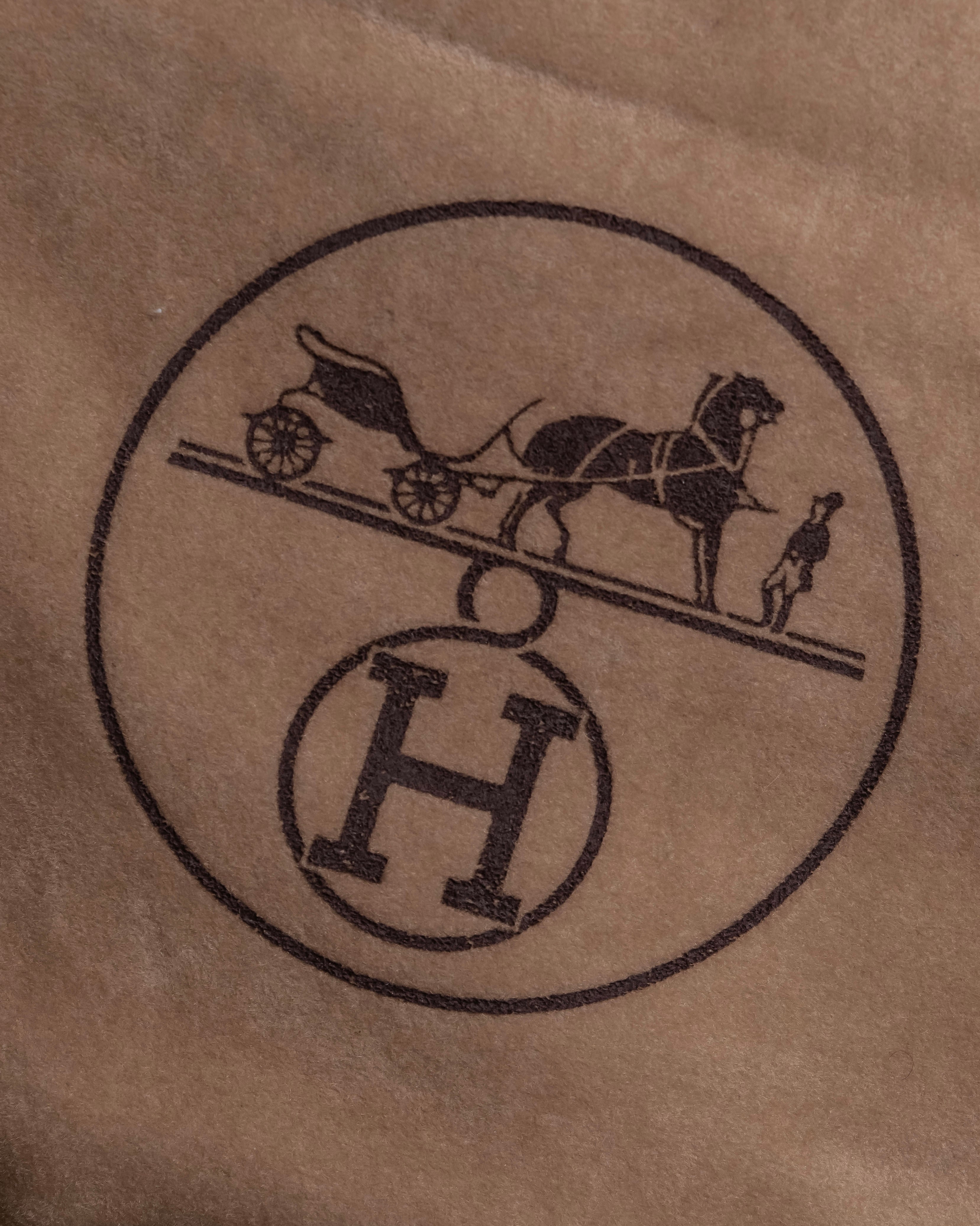 "HERMES" Medallion design combination leather heel shoes