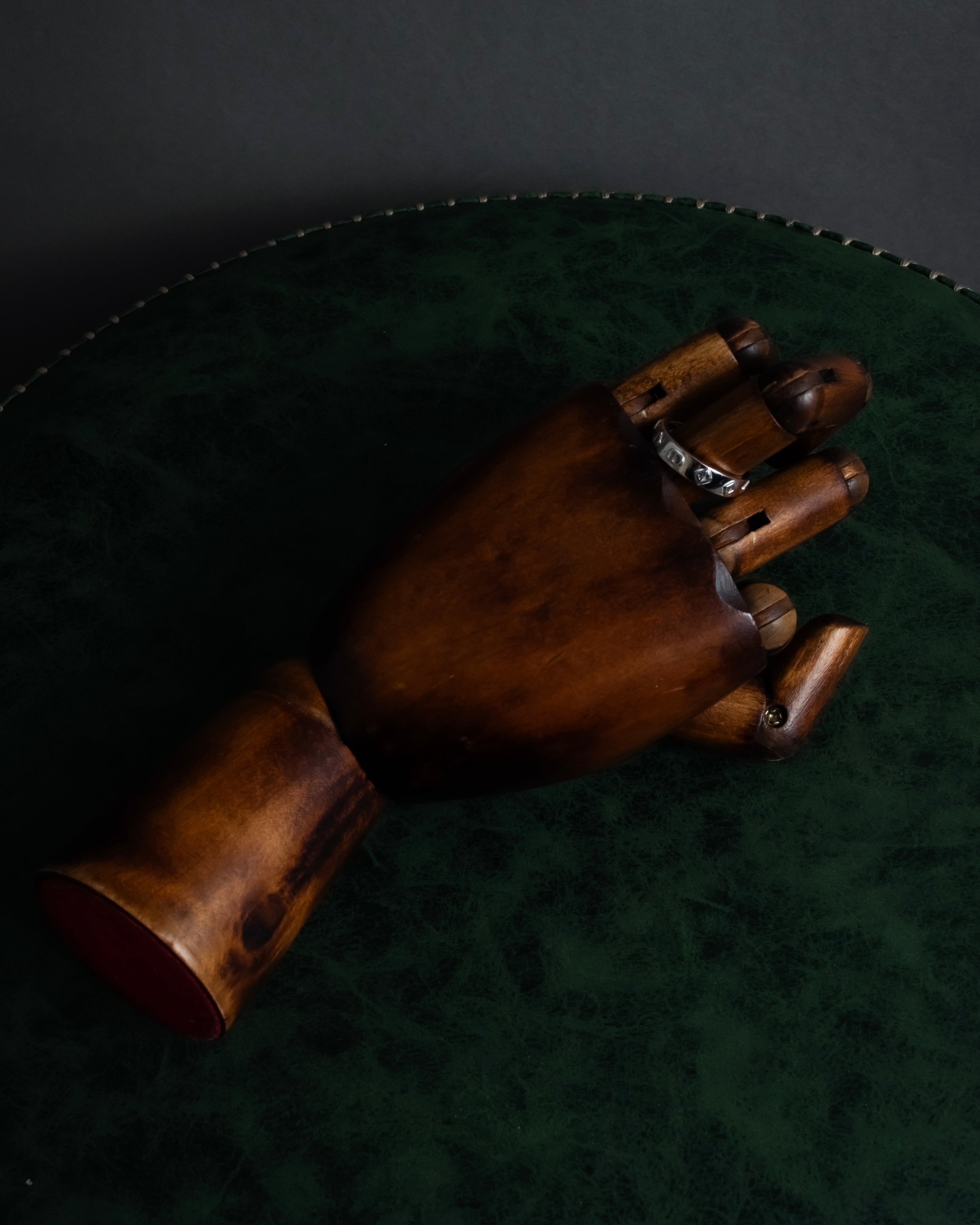 "Christian Dior" CD logo engraved diamond motif silver ring