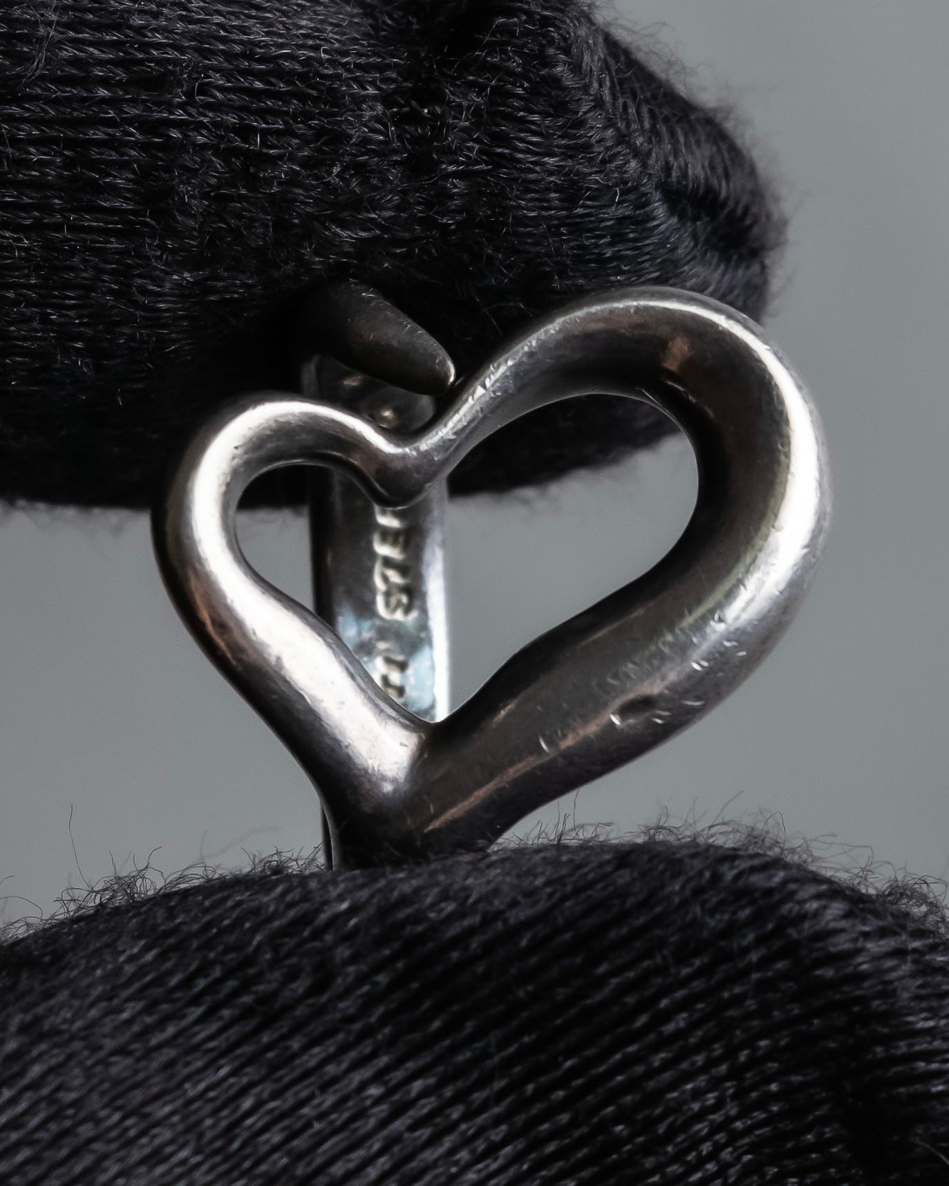 "Tiffany&Co" Elsa Peretti open heart signature silver ring