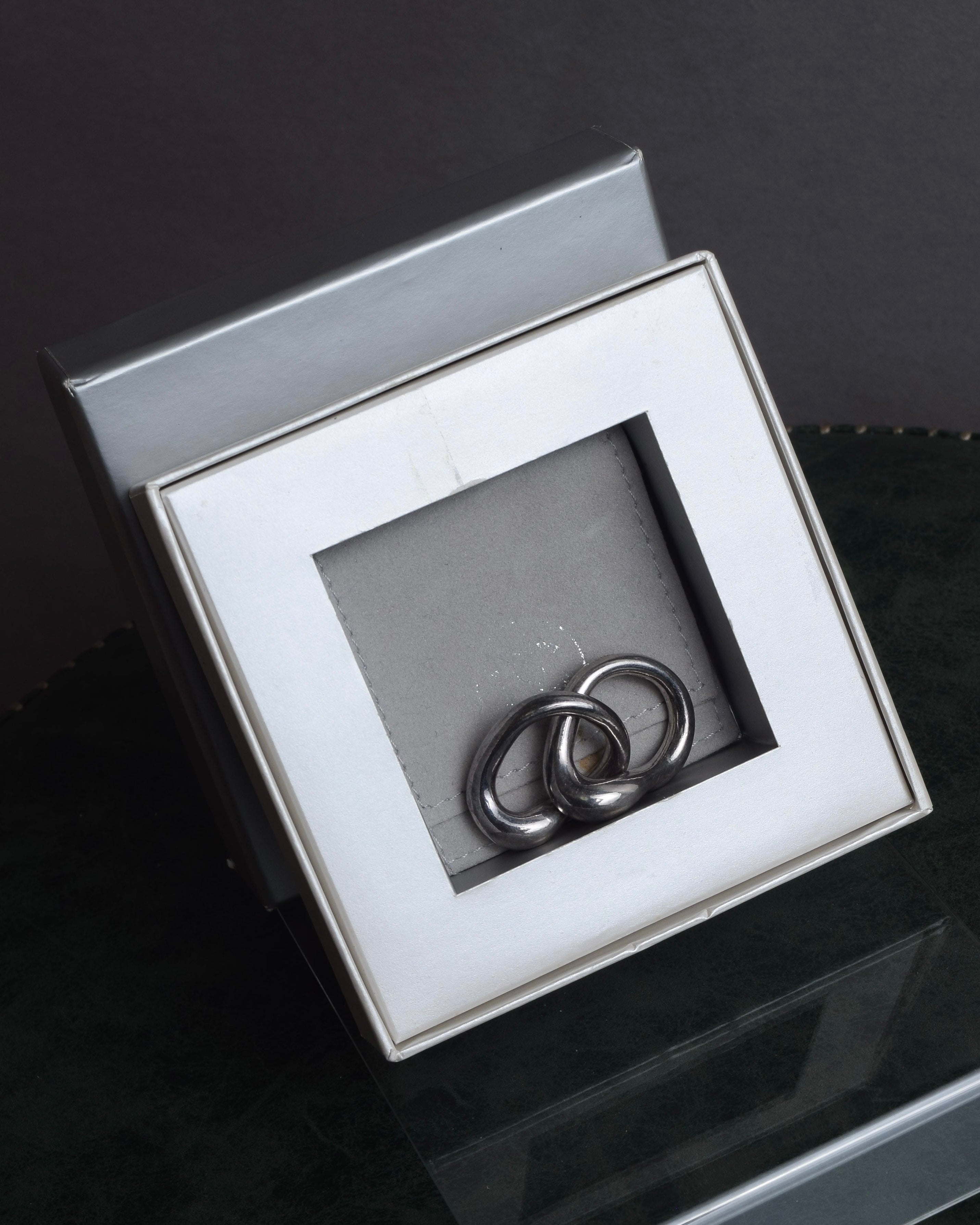 "CHANEL" 90's Organic twist design double ring