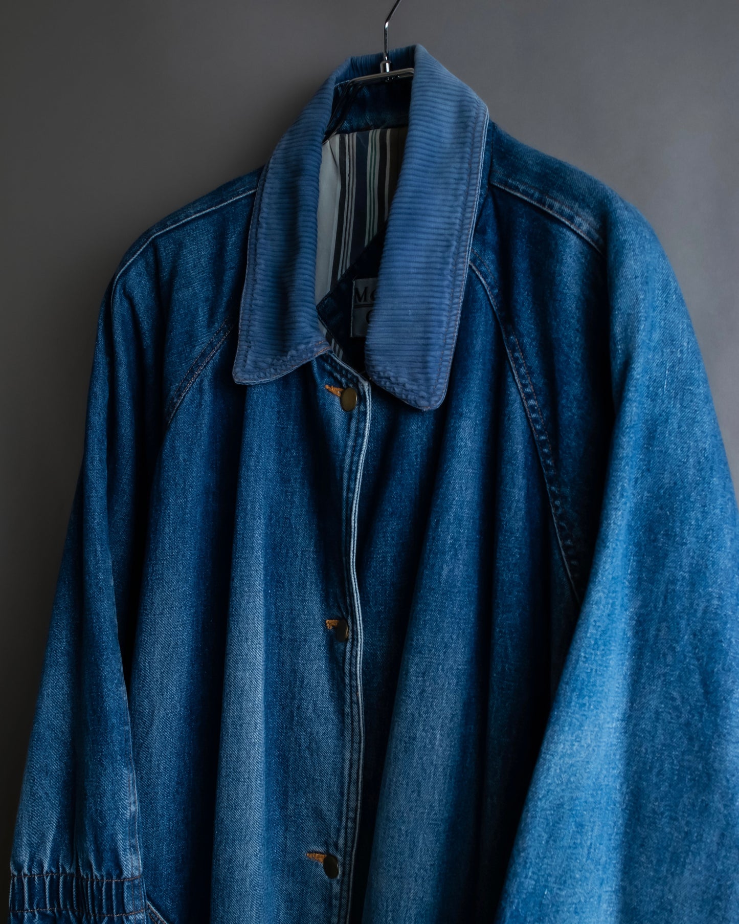 "Vintage gathered sleeve design denim long coat"