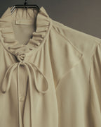 -SPECIAL- “VALENTINO” 1998-2008 Silk ruffled lace bow blouse