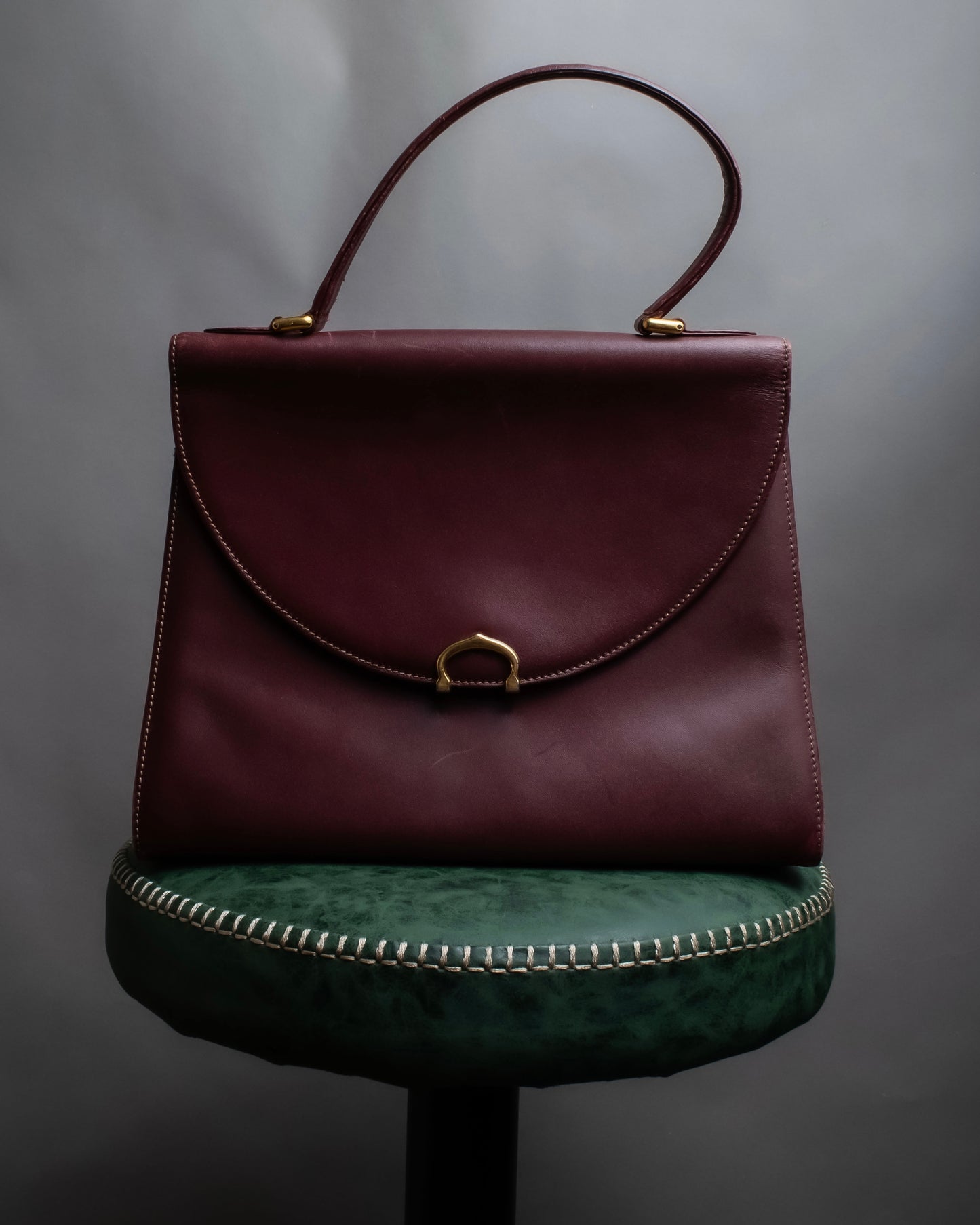 "Cartier" Jewelry inspiration bordeaux color trapezoid hand bag