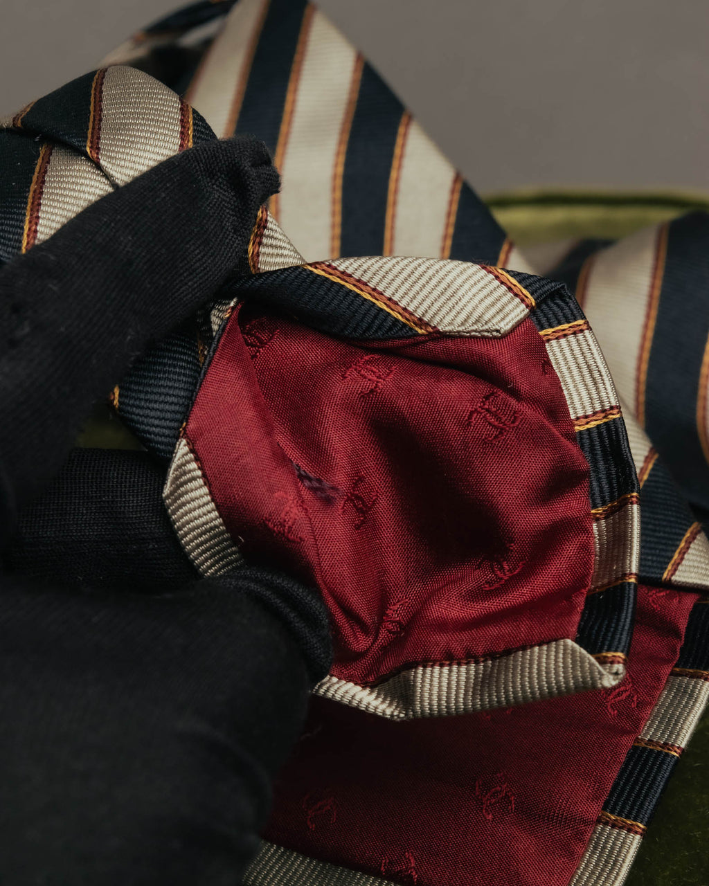 "CHANEL" 90's-00's Classic silk regimental striped tie