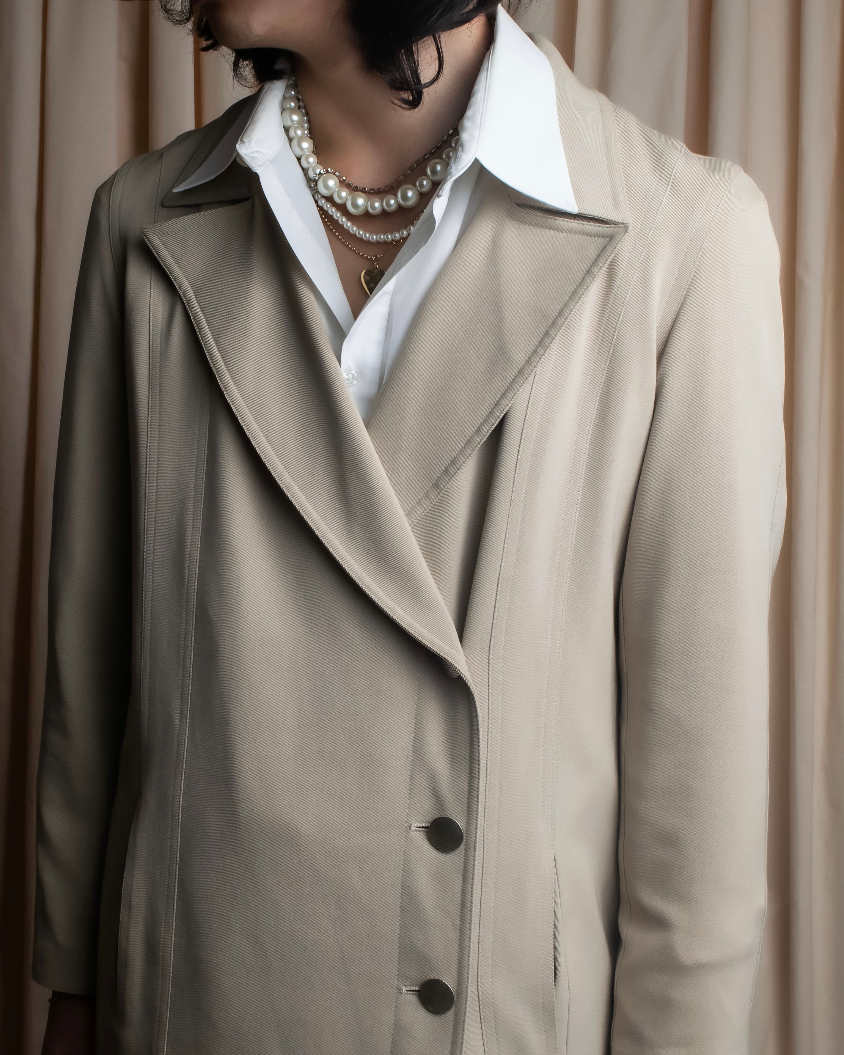 "CHANEL" Large lapel double breasted straight line coat