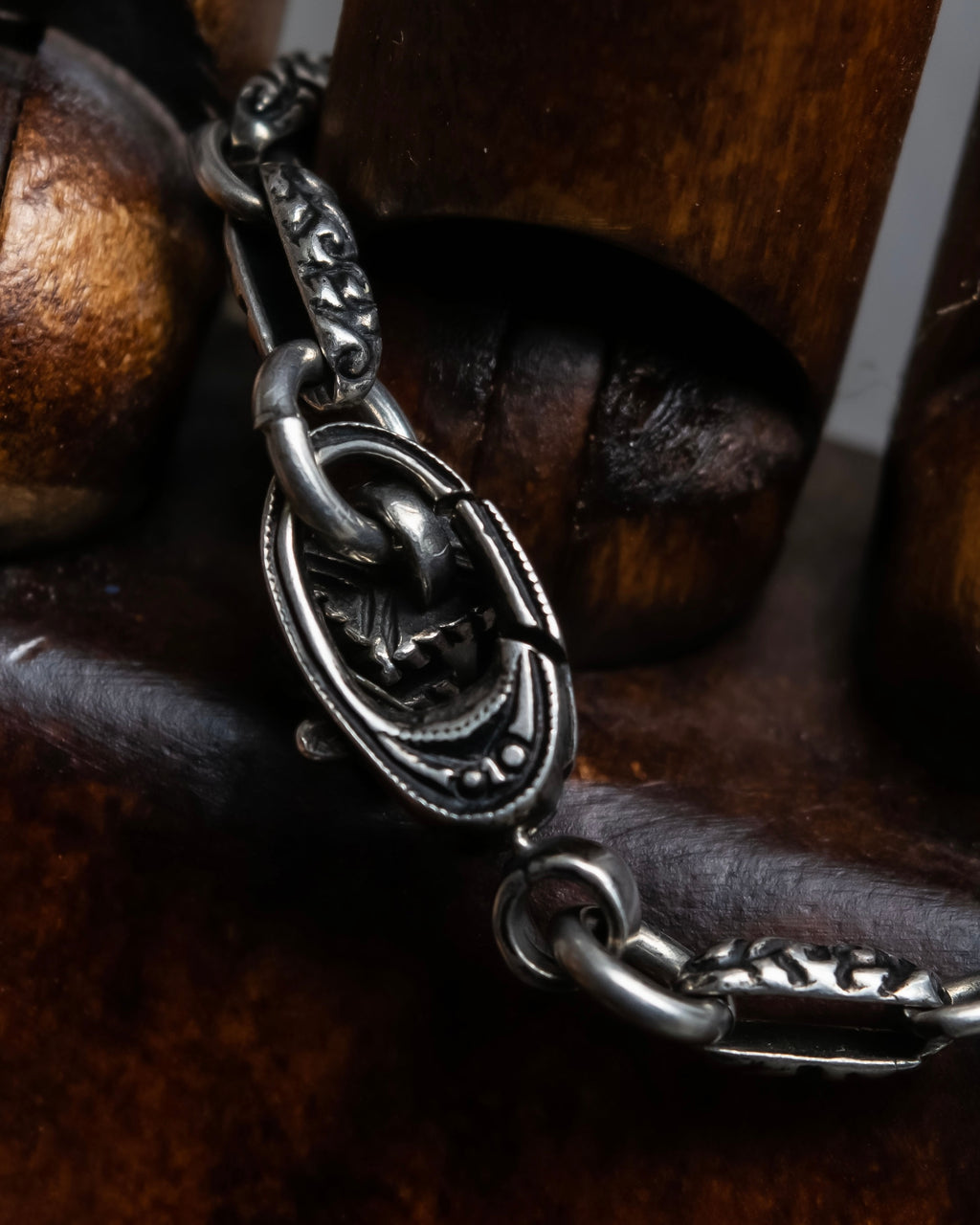 "GUCCI" Color stone motif silver chain necklace