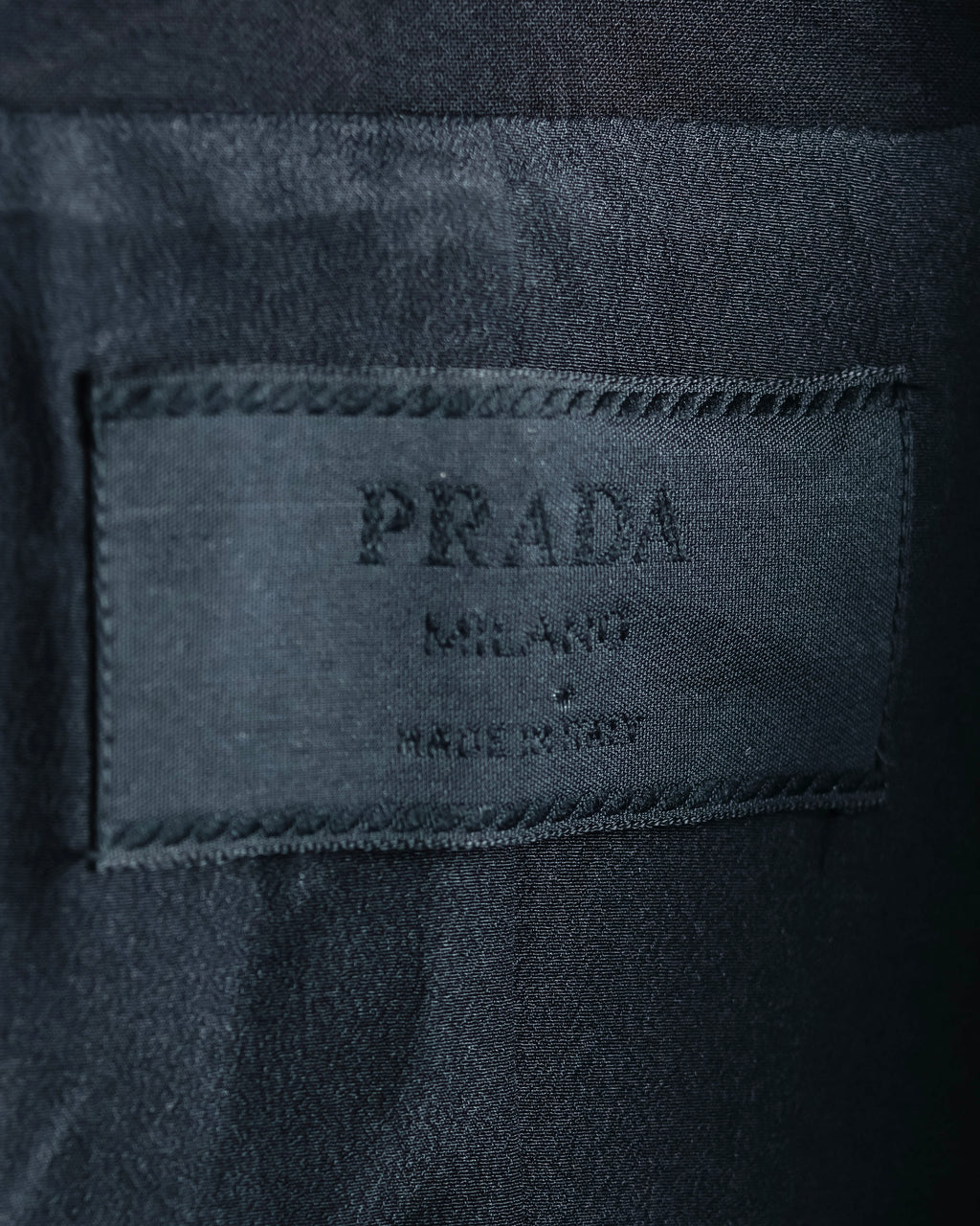 "PRADA" Waist shaped zipper jacket