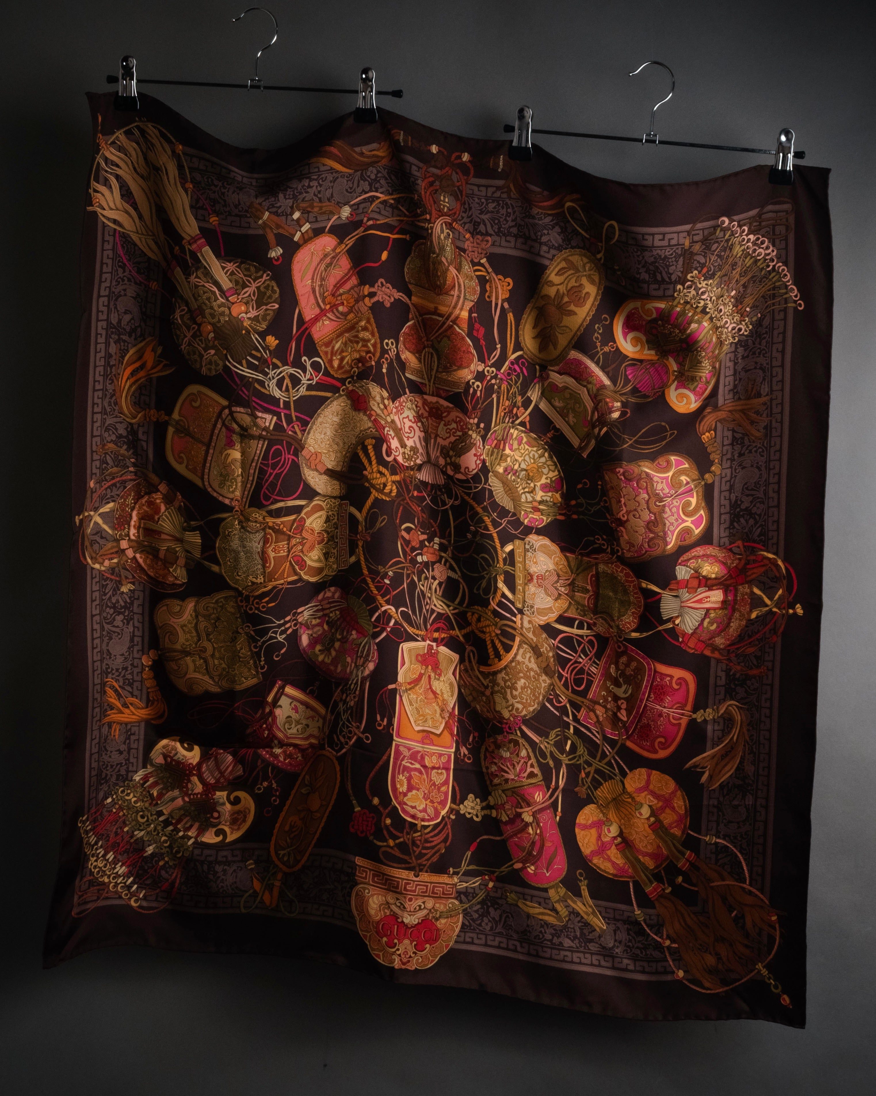 “GUCCI” 90’s Oriental motif silk carré scarf