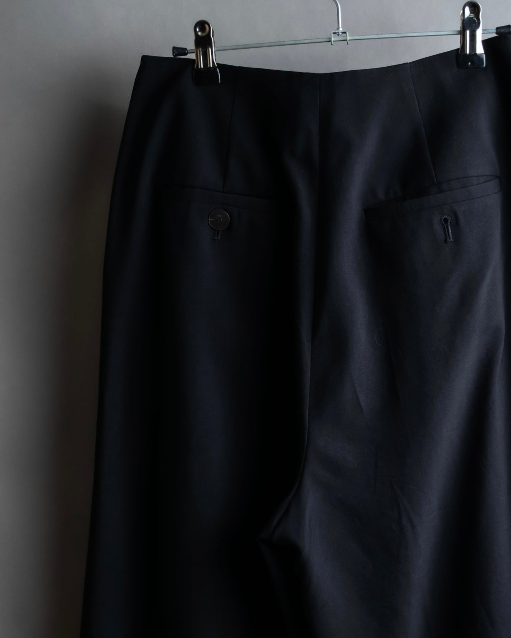 "LOEWE" Deep pleat tapered draped slacks
