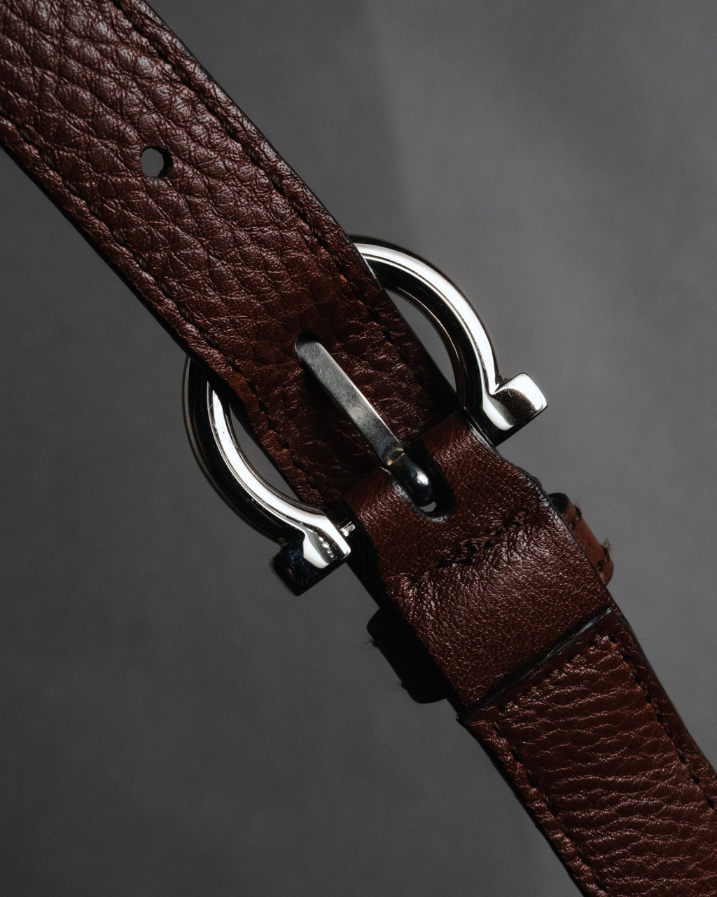 "Salvatore Ferragamo" 90’s-00’s Gancini hardware pebbled leather tote bag