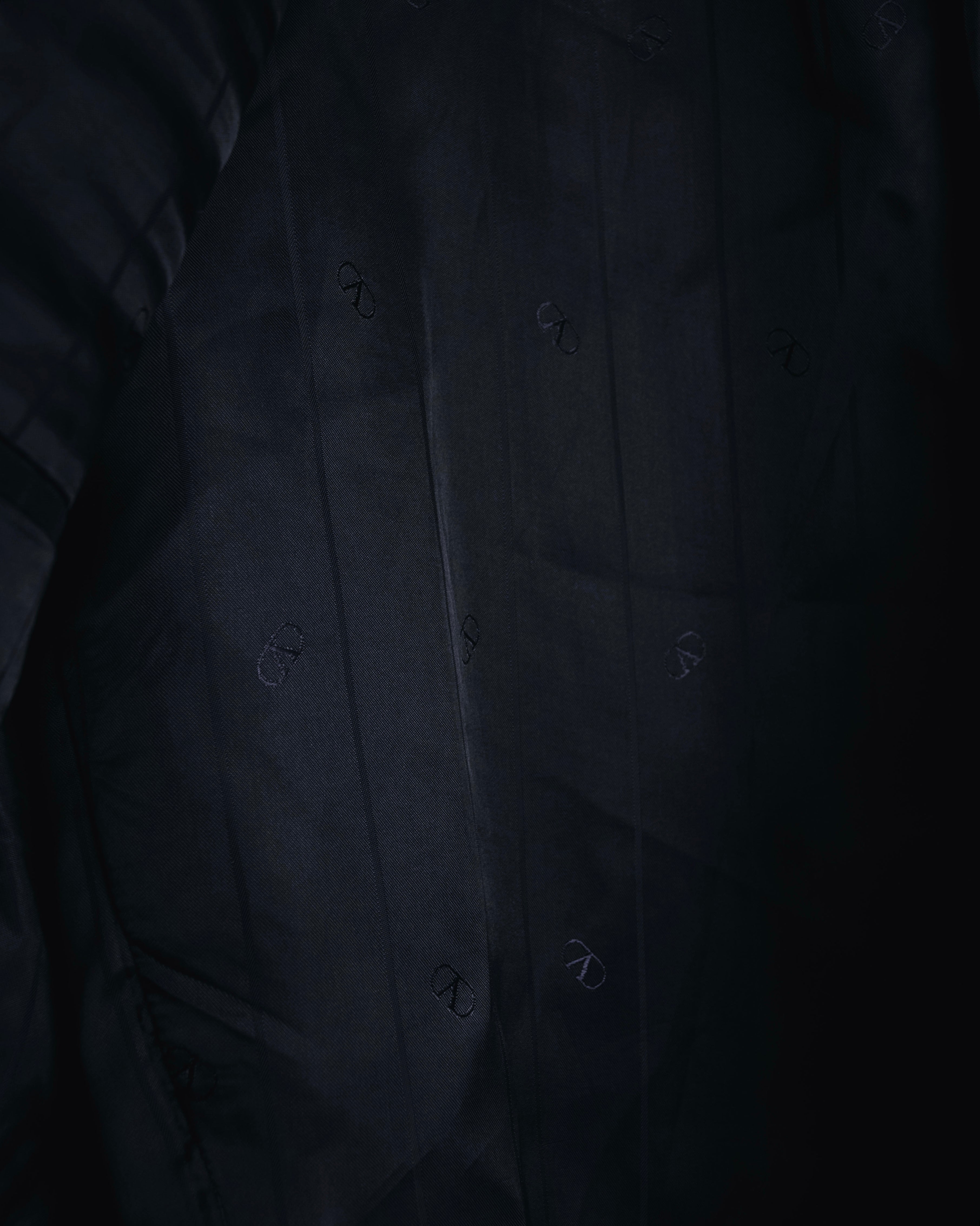 "VALENTINO GARAVANI BOUTIQUE"
Late 80’s - Early 90’s soft-structured birdseye wool tailored jacket