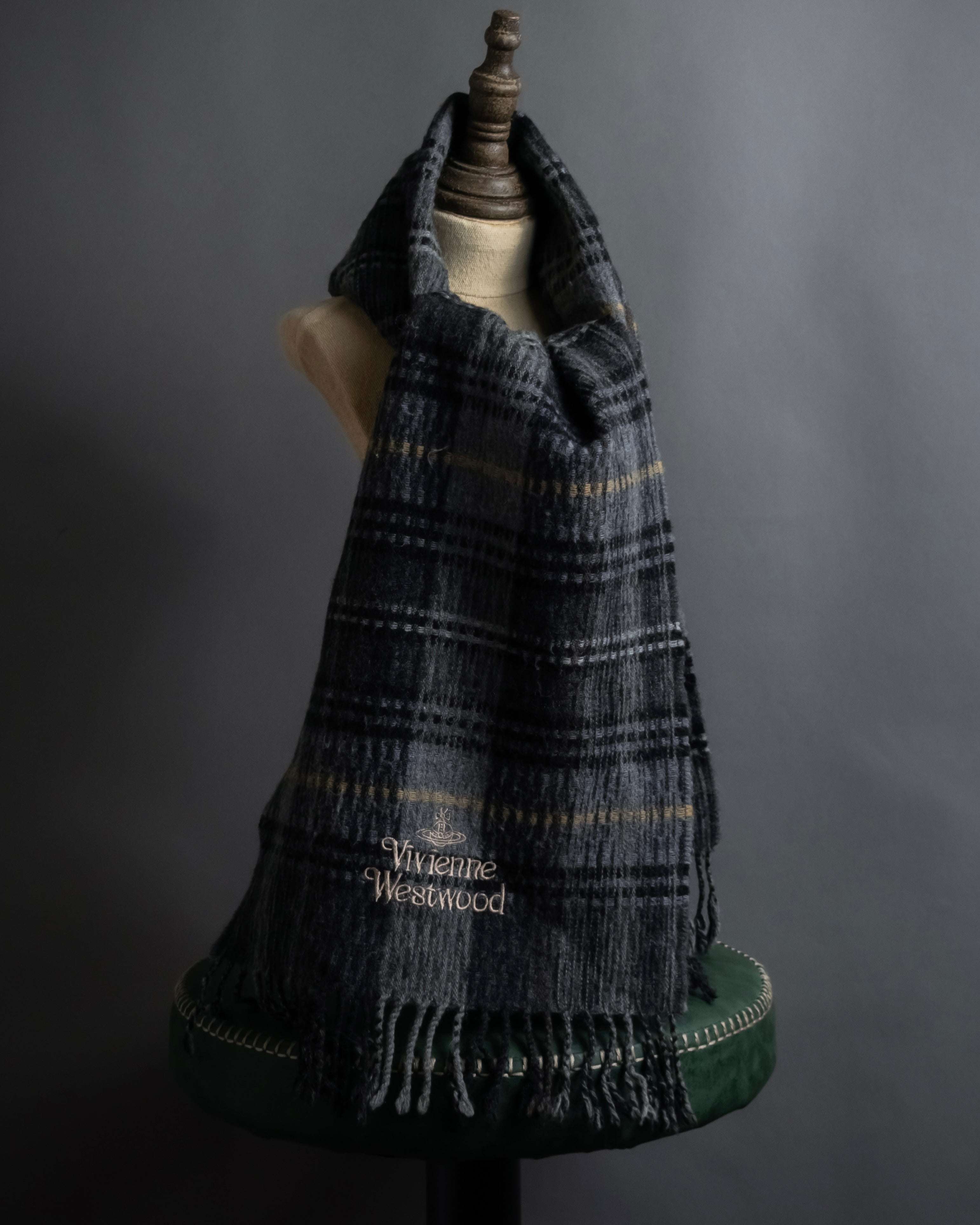 "Vivienne Westwood" Multi-layered check pattern fringe design muffler