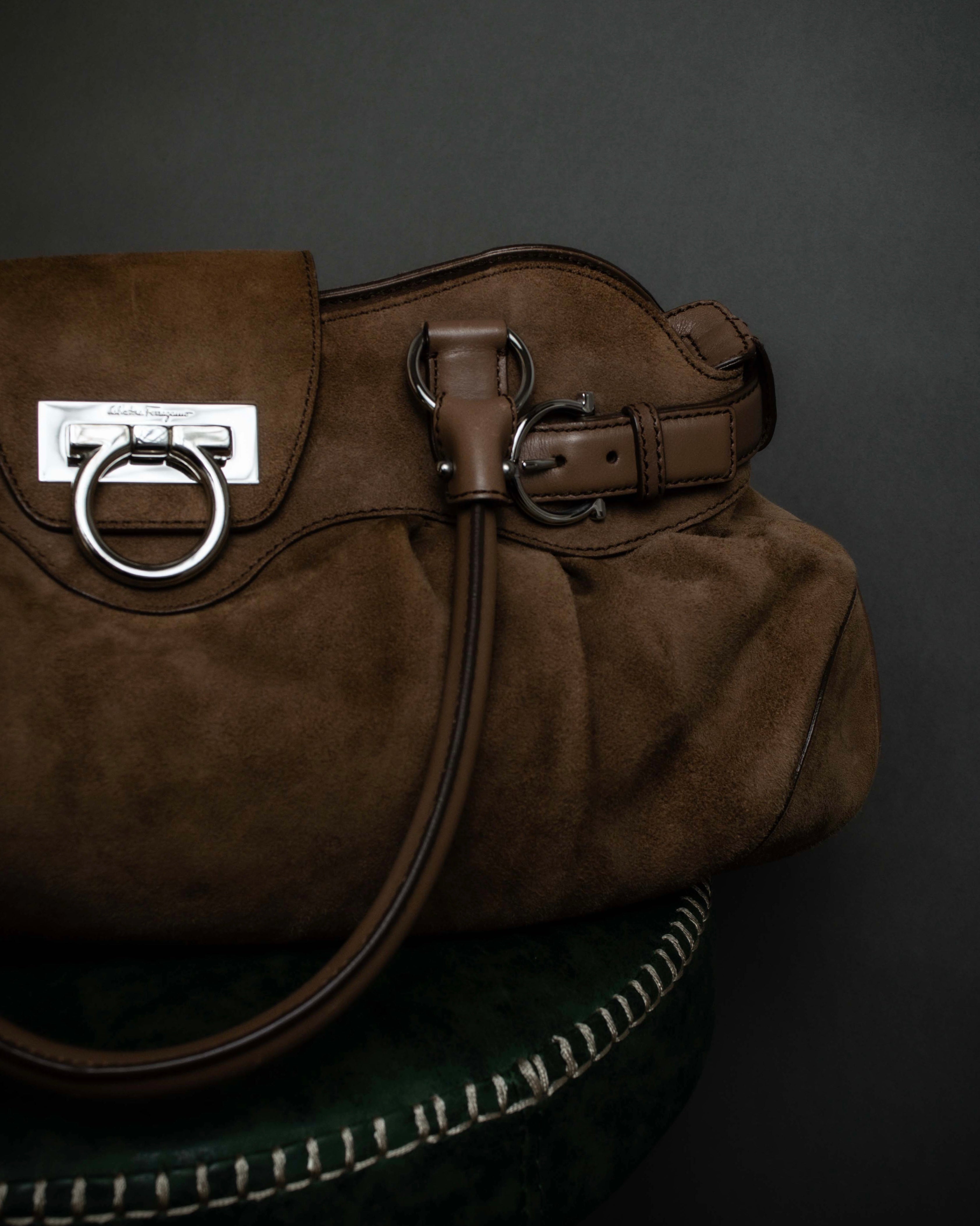 "Salvatore Ferragamo" Gathered form Gancini motif design suede hand bag