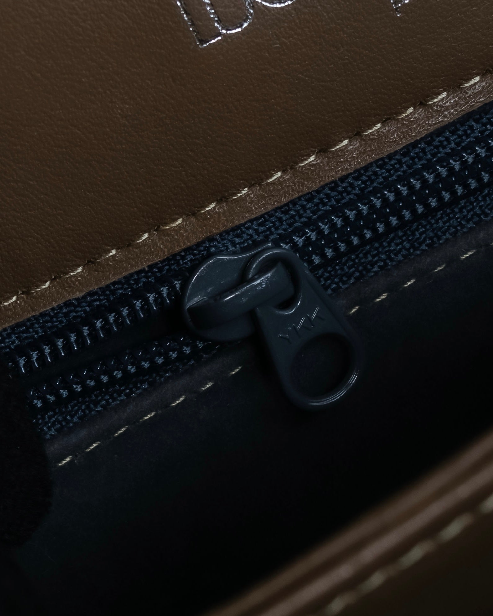 "LUCE SAINT-CLAR" Special textured leather one-handle bag