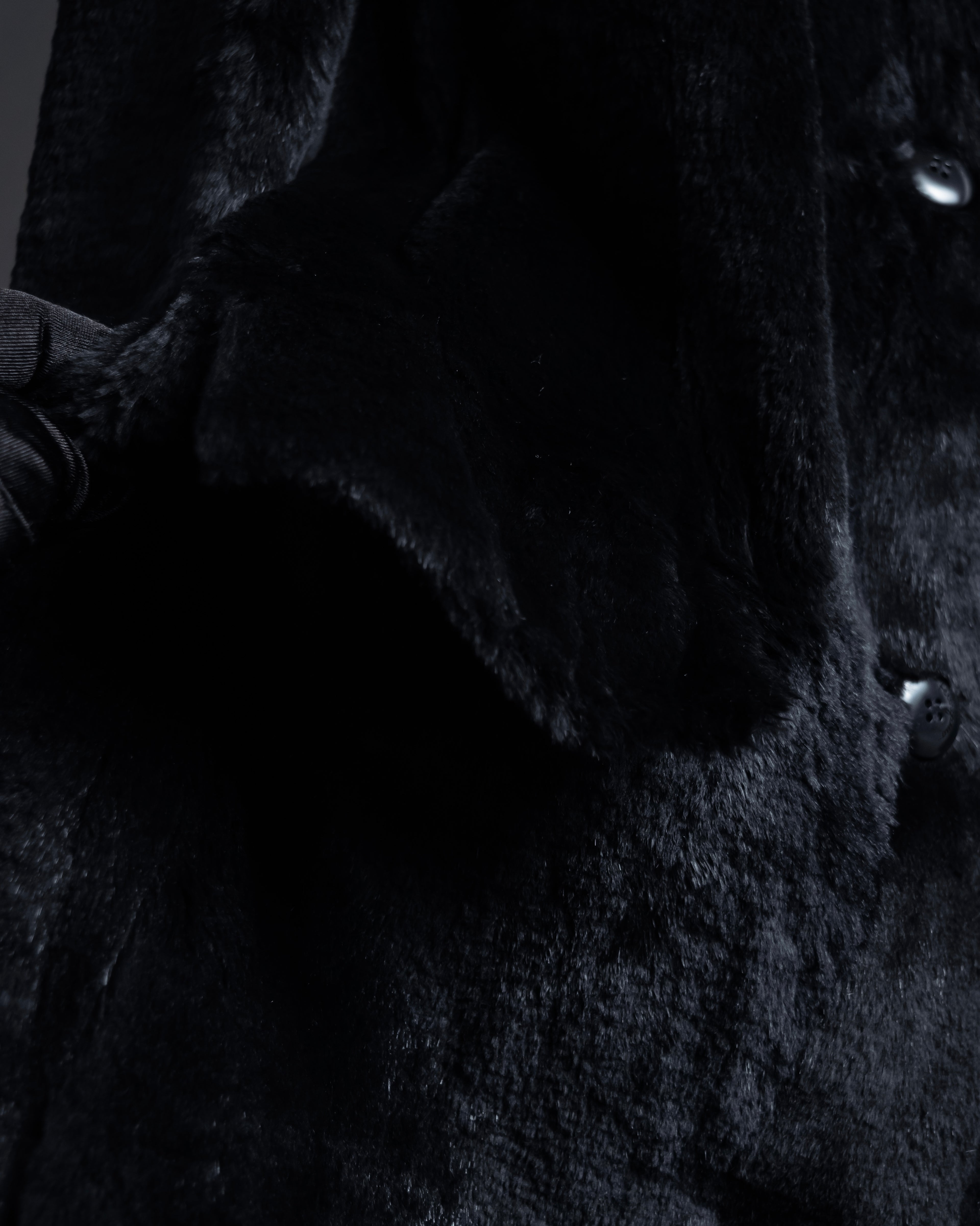 -SPECIAL- "Salvatore Ferragamo"
90's-00's A neat silhouette 100% lapin fur coat