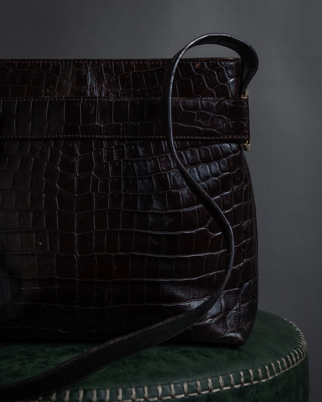 "Salvatore Ferragamo" 90’s crocodile embossed vara shoulder bag