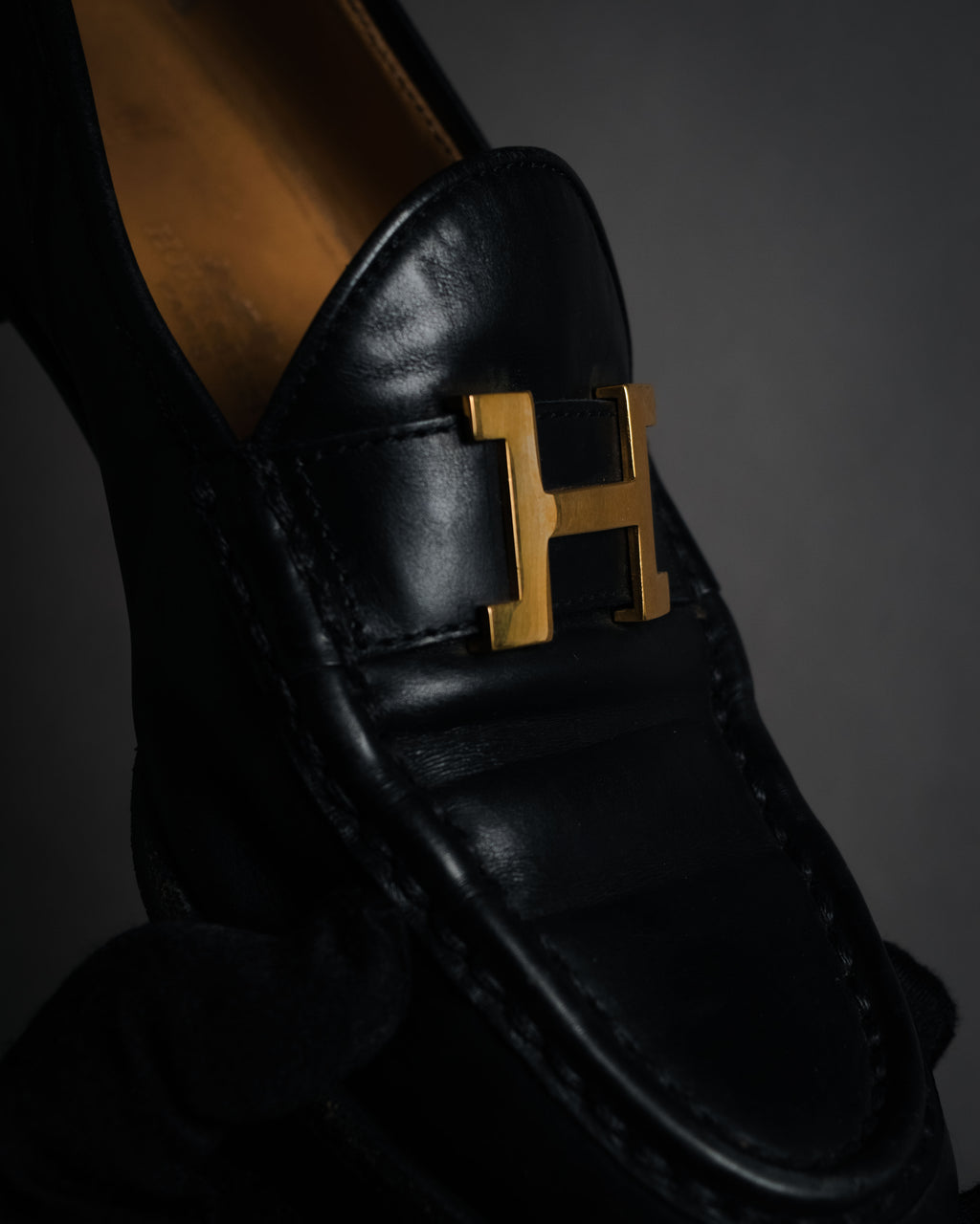 "HERMES" 90’s-00’s box calf H buckle loafers