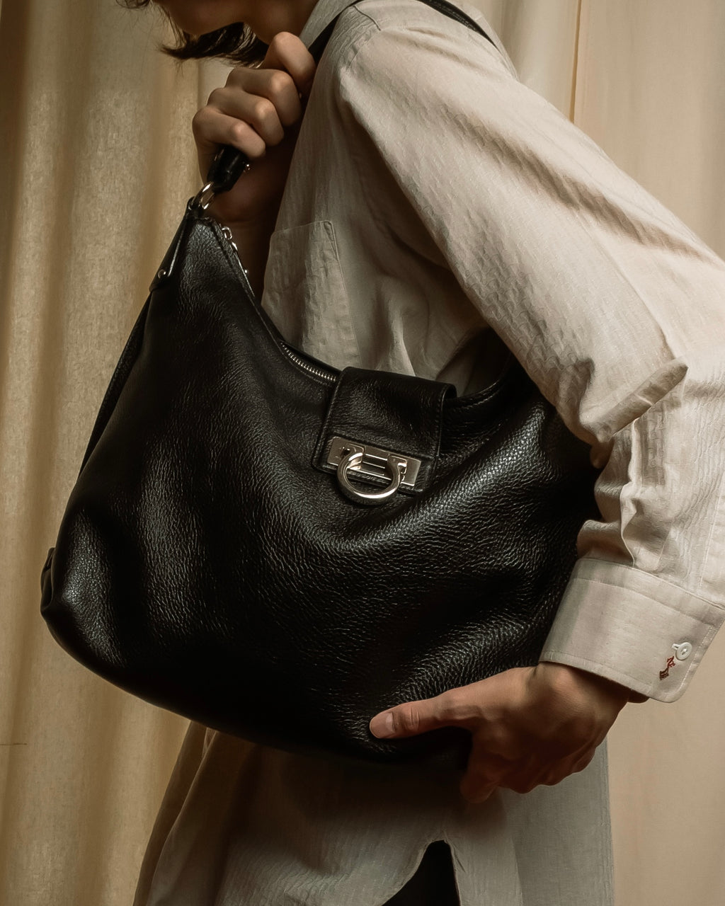 "Salvatore Ferragamo" Gancini motif draping leather bag