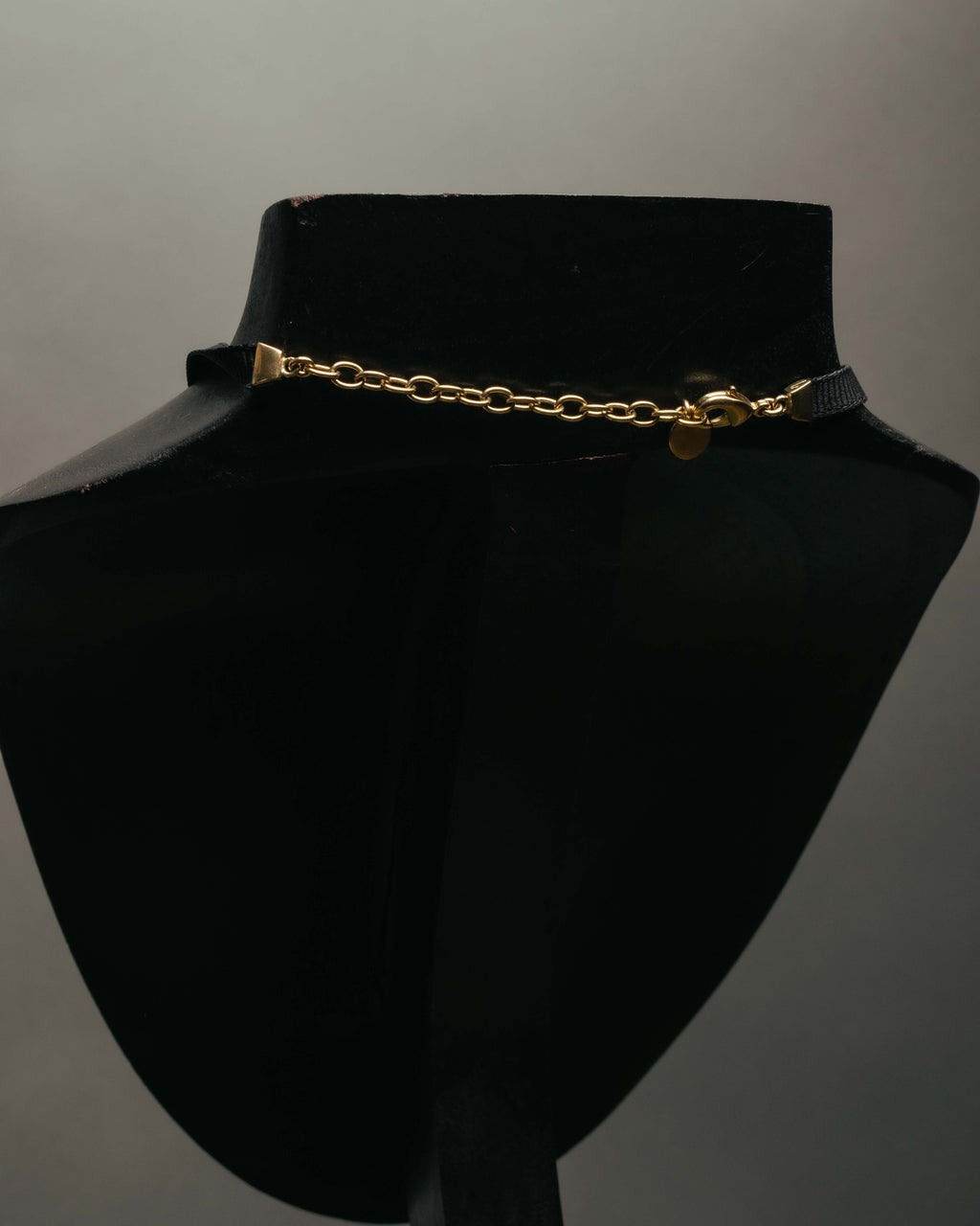 -SPECIAL- “DIOR” 2017-2023 Eiffel tower pearl ribbon choker