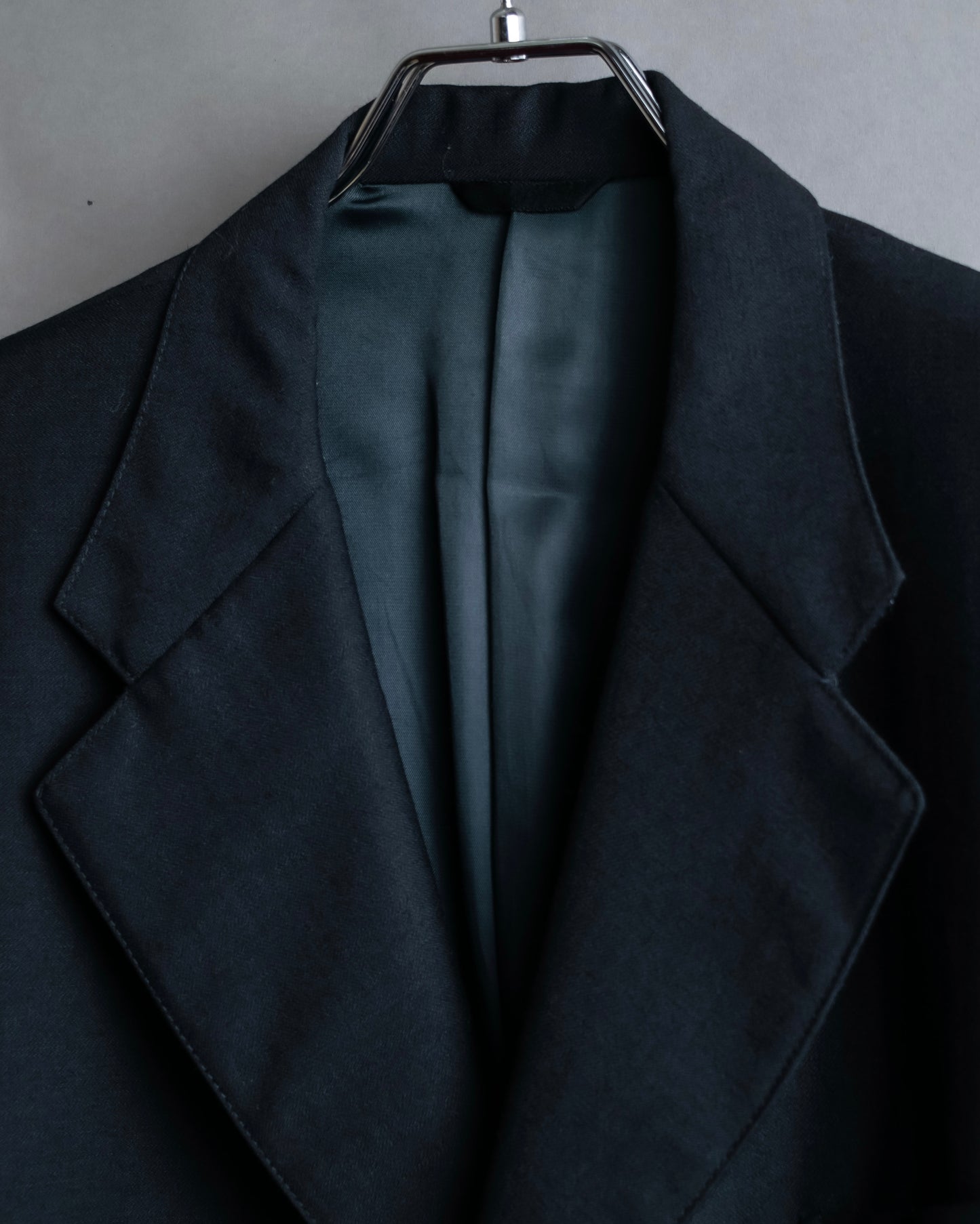 "ISSIMO" Oversized marble button design wool tailored jacket