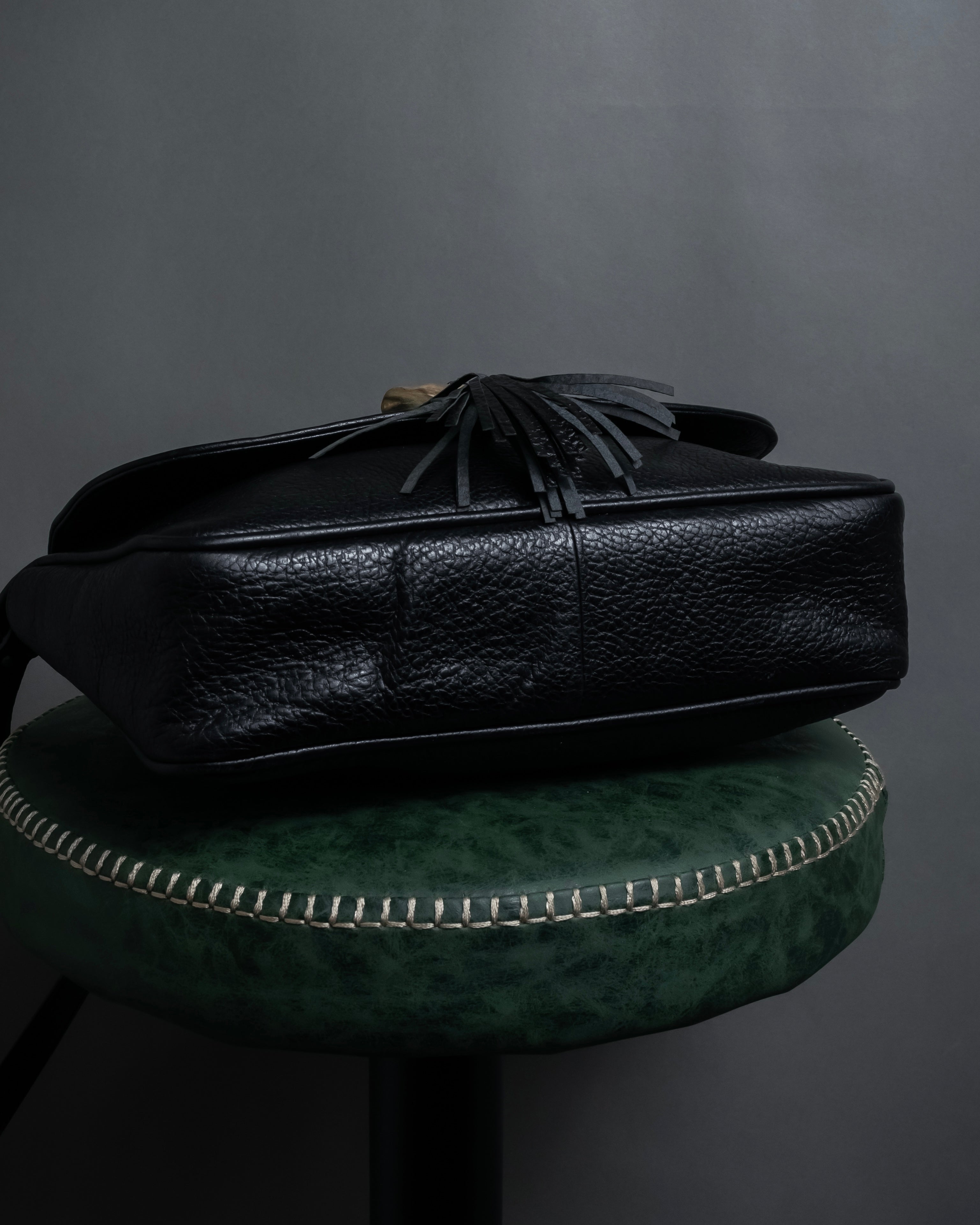 "YVES SAINT LAURENT" 80's-90's Wood toggle design pebbled leather bag