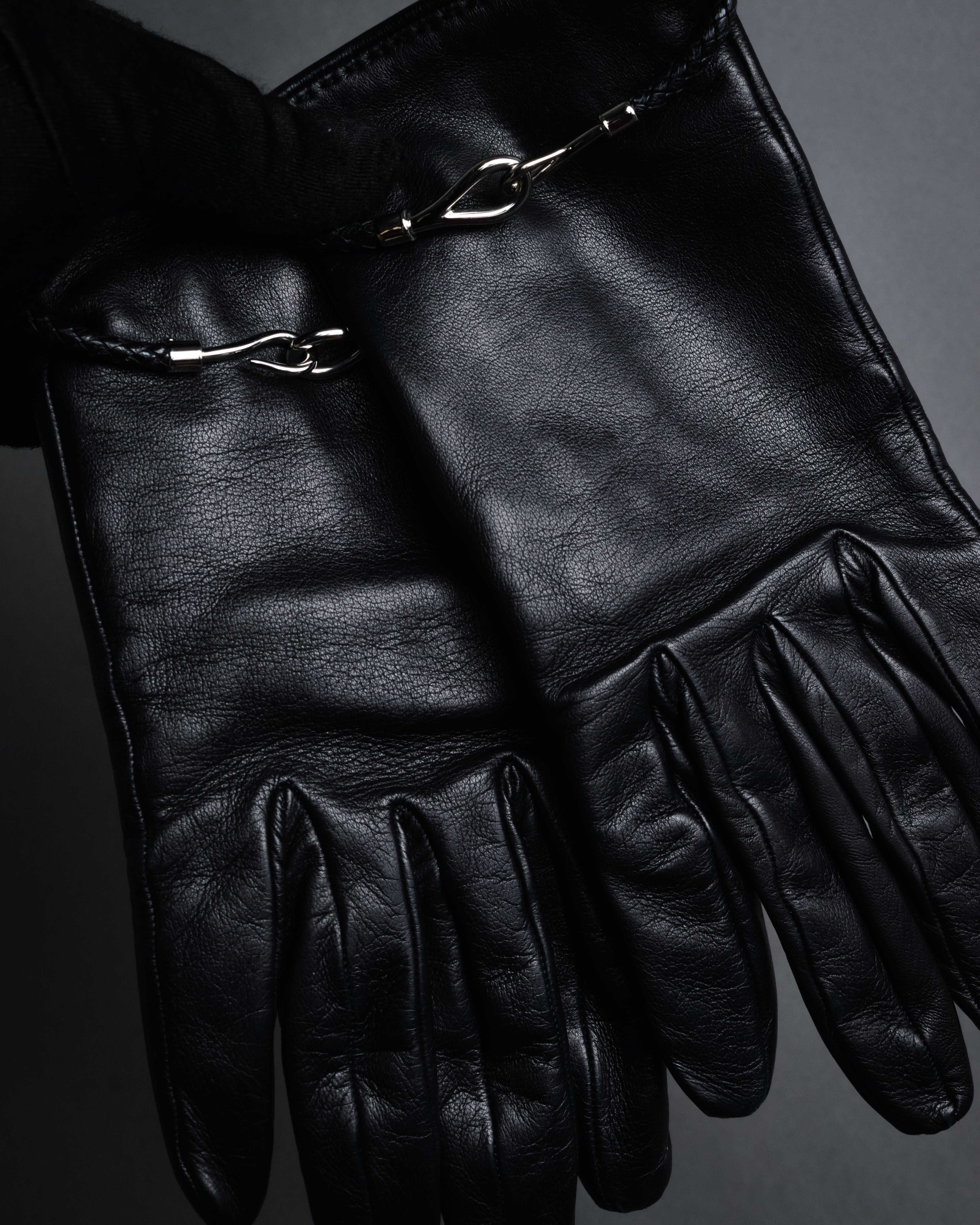 HERMES 黒色革手袋 HERMES (エルメス) - 手袋 - ブラック - スタッズ リングデザイン