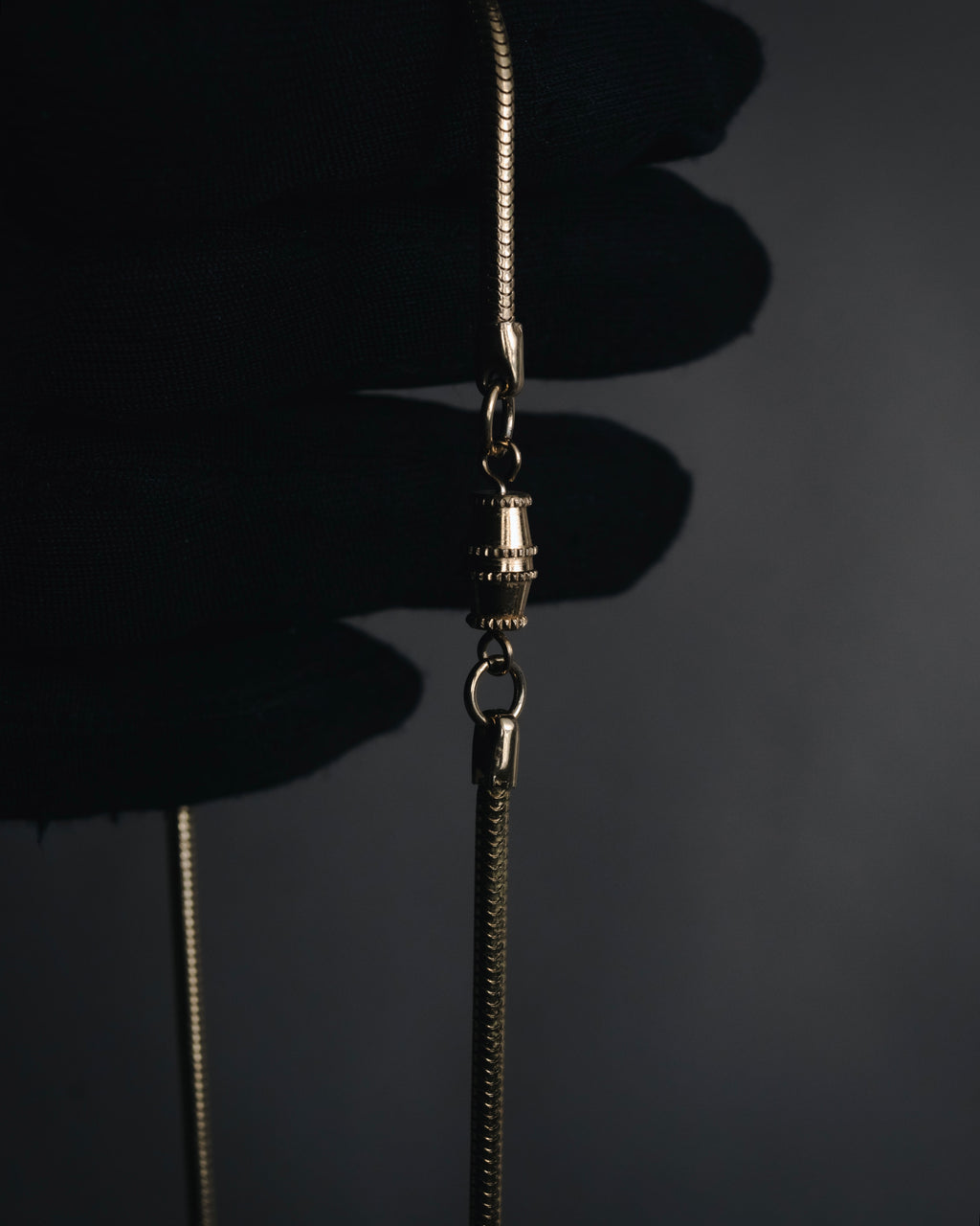 "Vintage" 80’s Sculptural oval stone pendant necklace