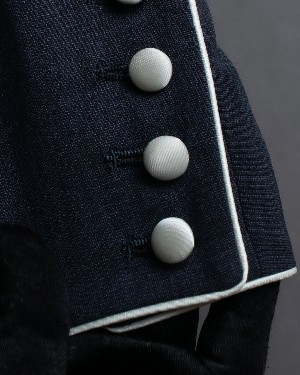 "PAUL SMITH" Consecutive button design compact jacket