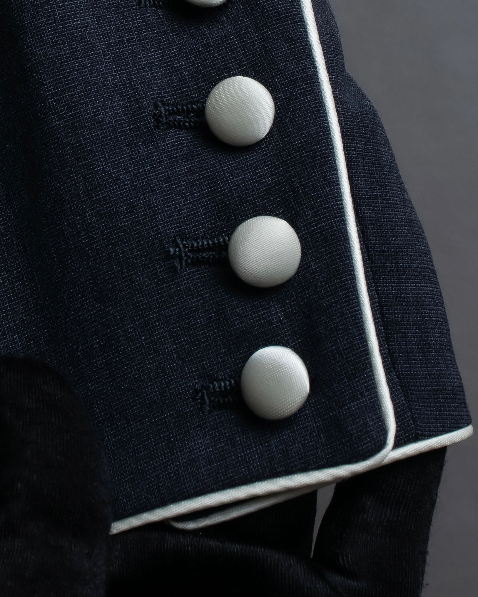 "PAUL SMITH" Consecutive button design compact jacket