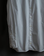 "BURBERRY" Wide collar embroidered emblem white shirt