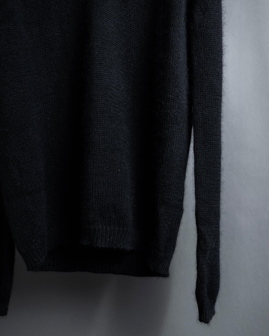 "GUCCI" Silky mix angora V-neck knit pullover
