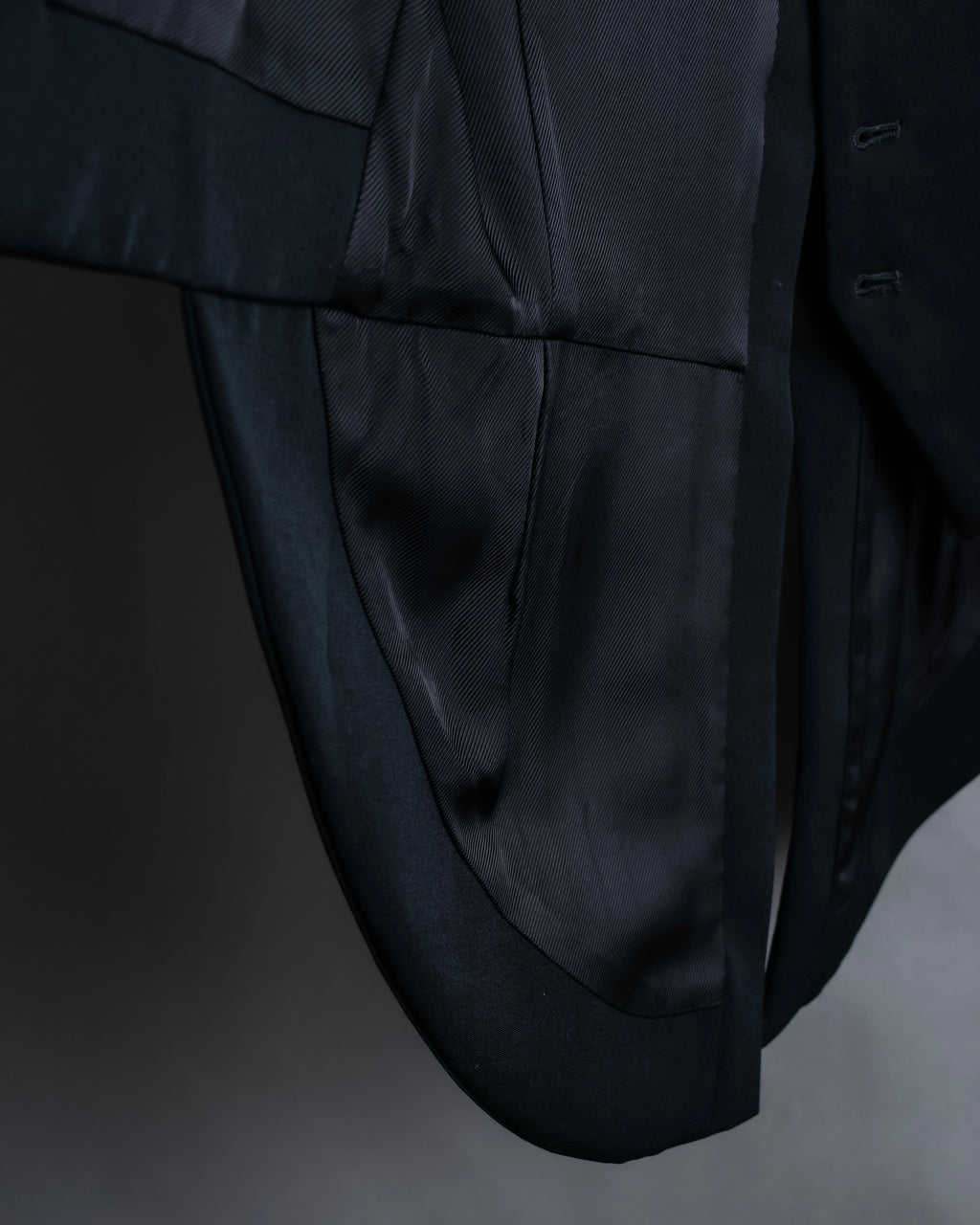 “Y‘s” Tail coat detailed vest