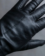 "Marie Claire" Carefully stitched logo engraved leather gloves