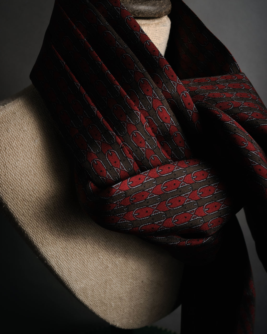 “HERMES” 80’s-90’s Bit motif geometric silk stole