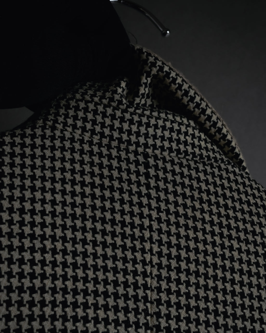 "Emporio Armani" 90’s Houndstooth piped crest blazer